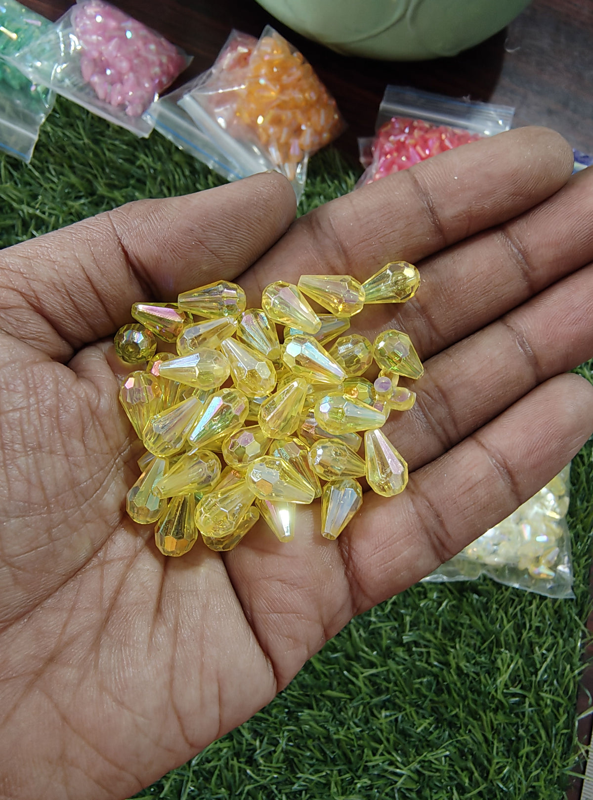 Acrylic transparent drop crystal beads (AB2030)