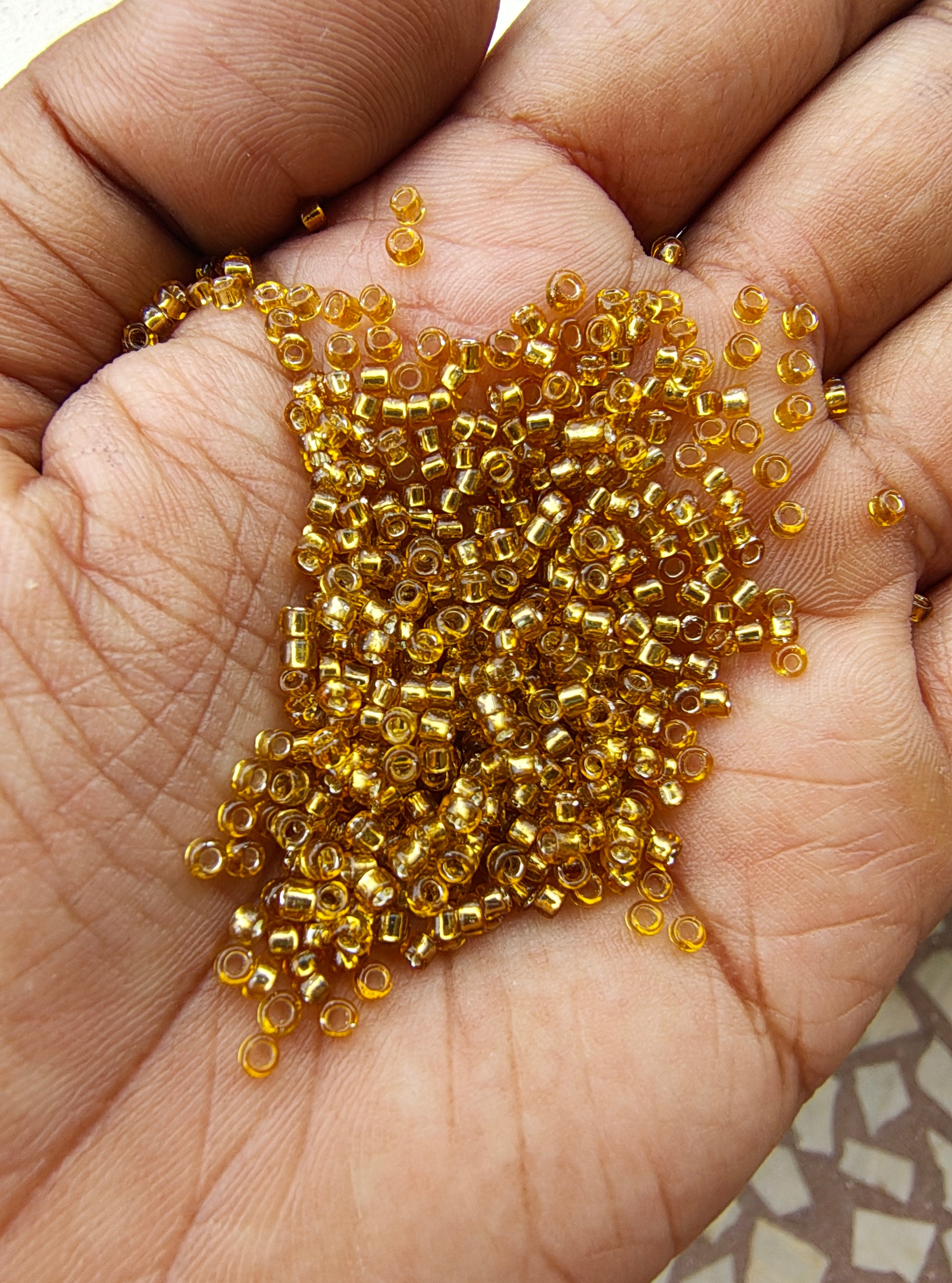 3mm golden cut seedbeads