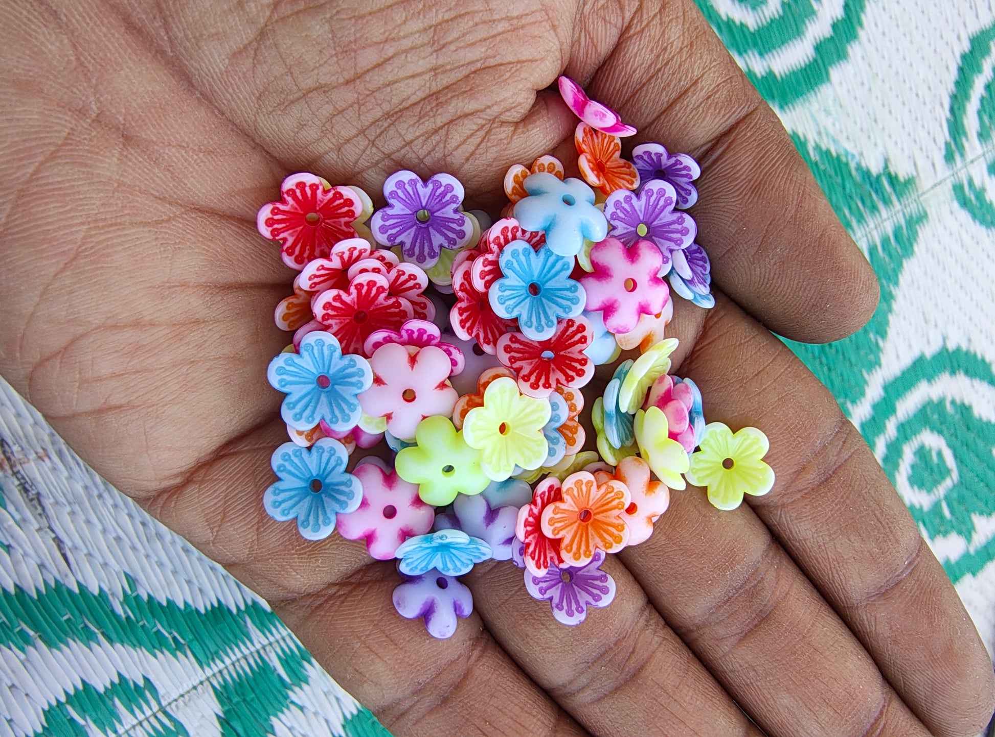 Acrylic pastel flower / beads cap