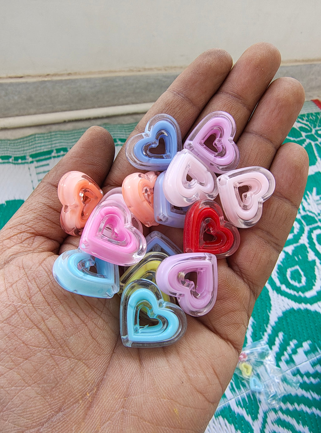 Acrylic dual heart star beads