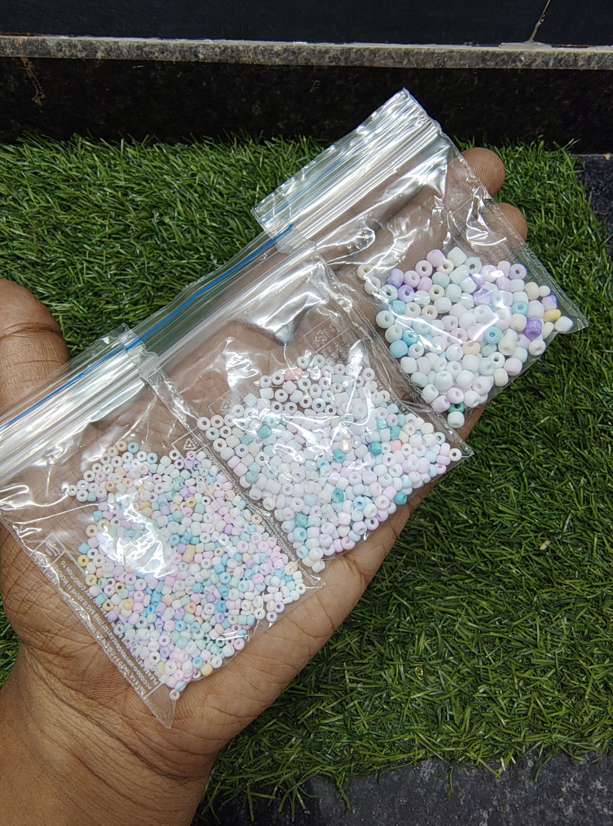 Pastel seed beads ( SB6008 )