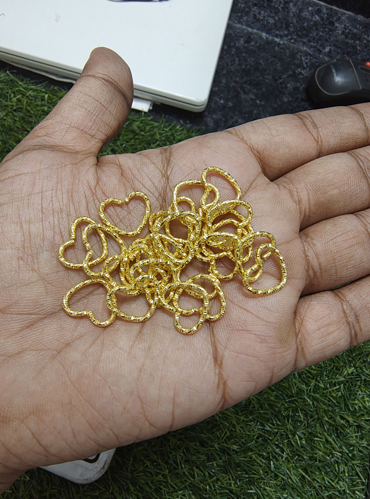 Heart shape stone cut jumpring (JF1032)