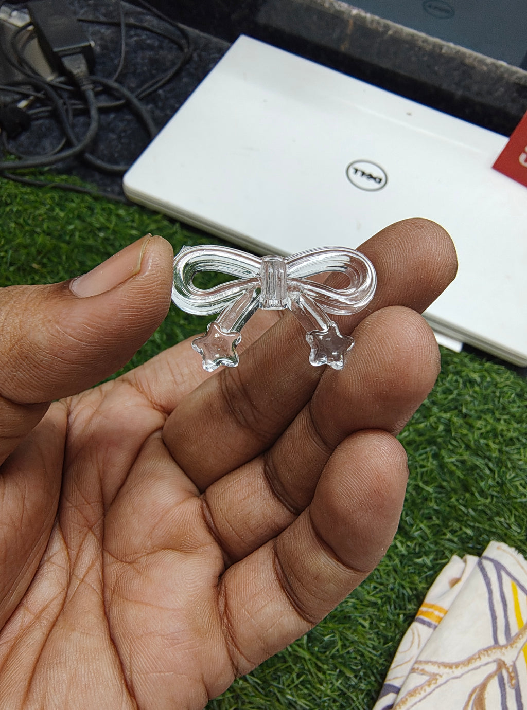 Mix colour acrylic bow beads 112