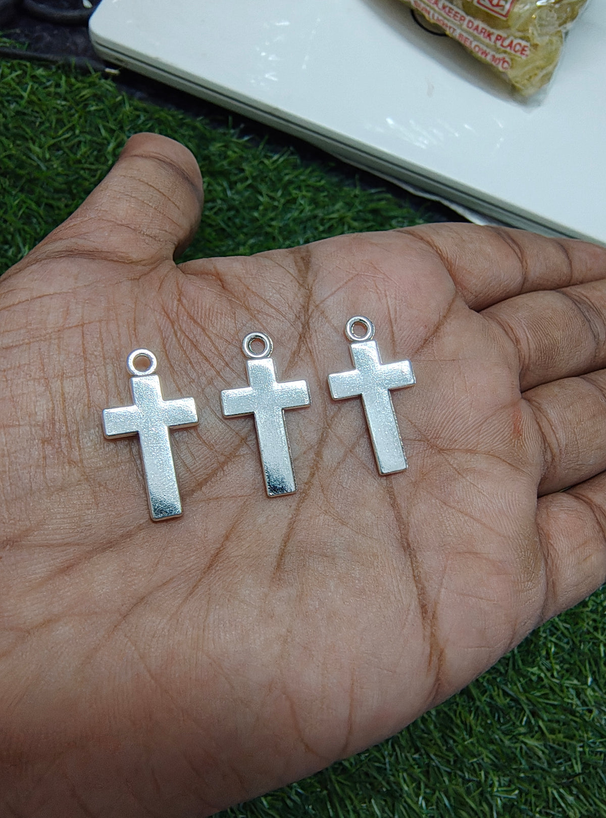 Metal Cross charm ( MTC7007 )