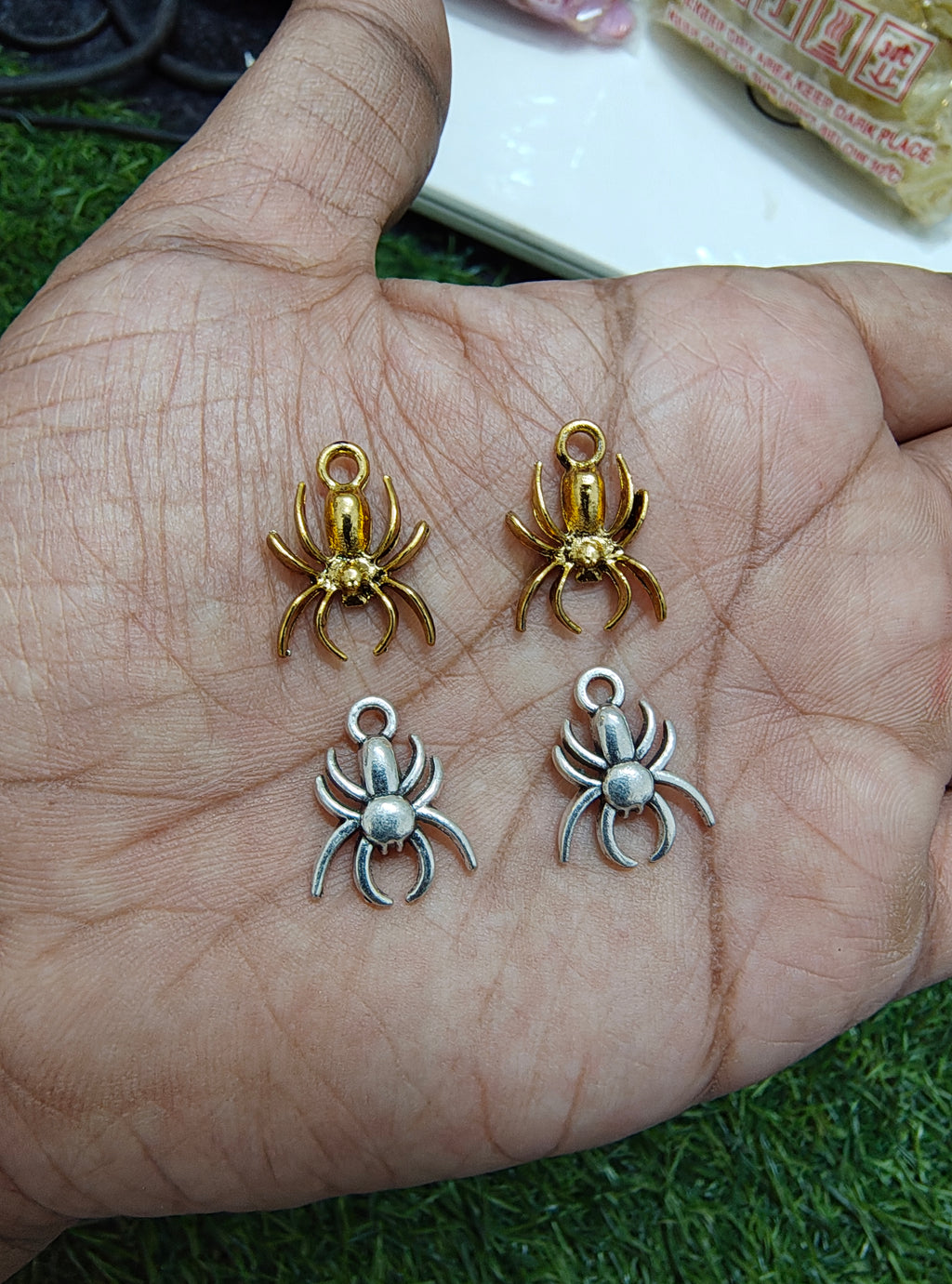 Spider metal charm