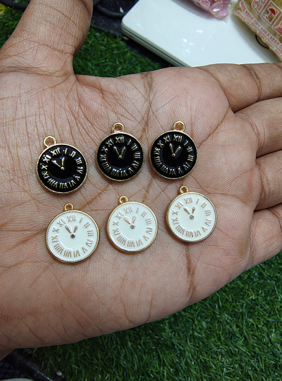 Watch enamal charm ( EC1018 )