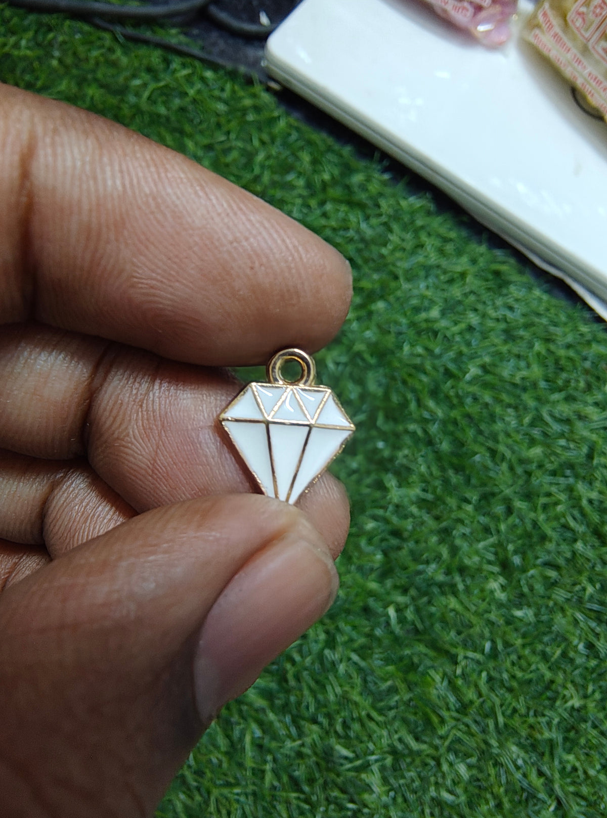Diamond enamel charm ( EC1020 )