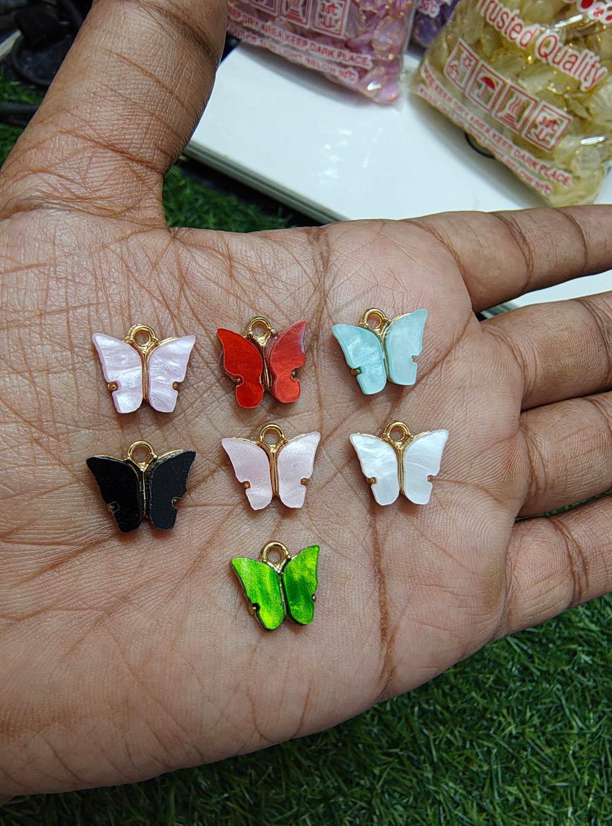 Butterfly charm 3 ( EC1032 )