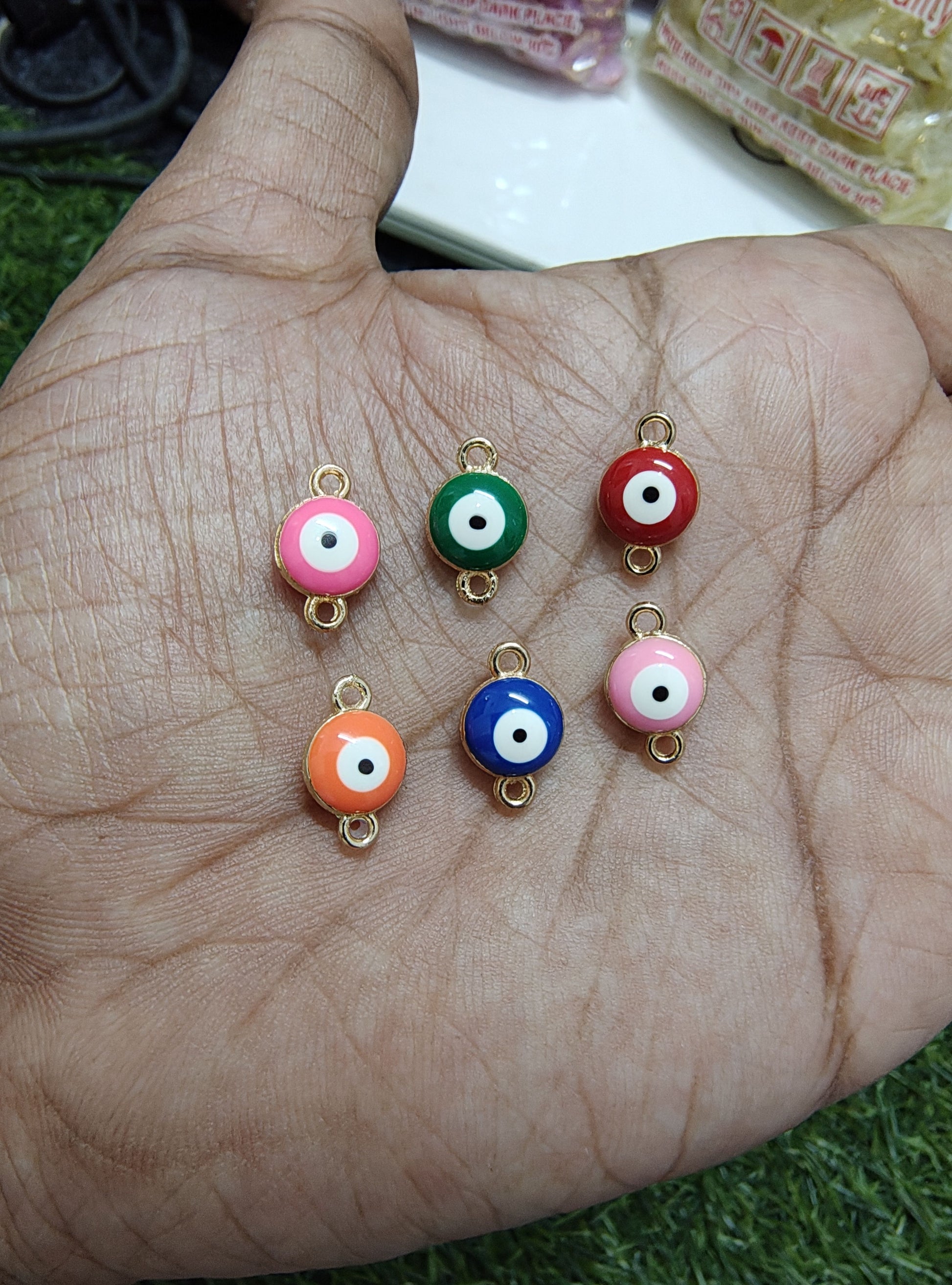 Small evil eye connector