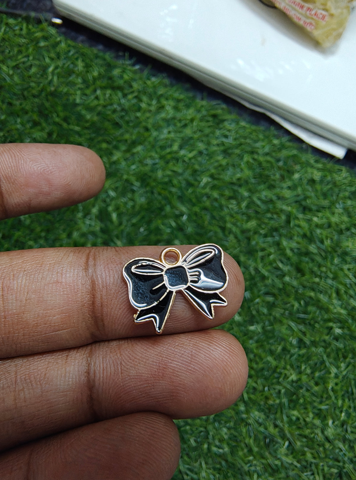 Bow enamal charm ( EC1052 )