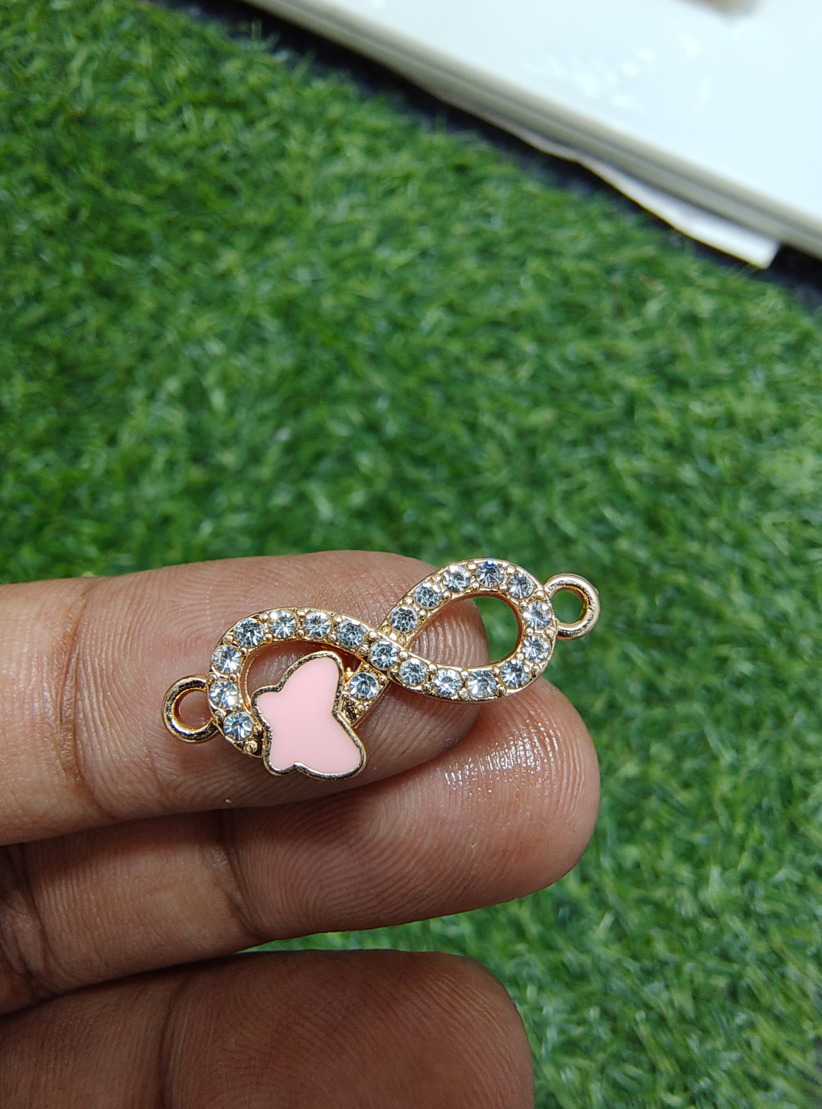 Stone infinity charm with butterfly ( RC3006 )