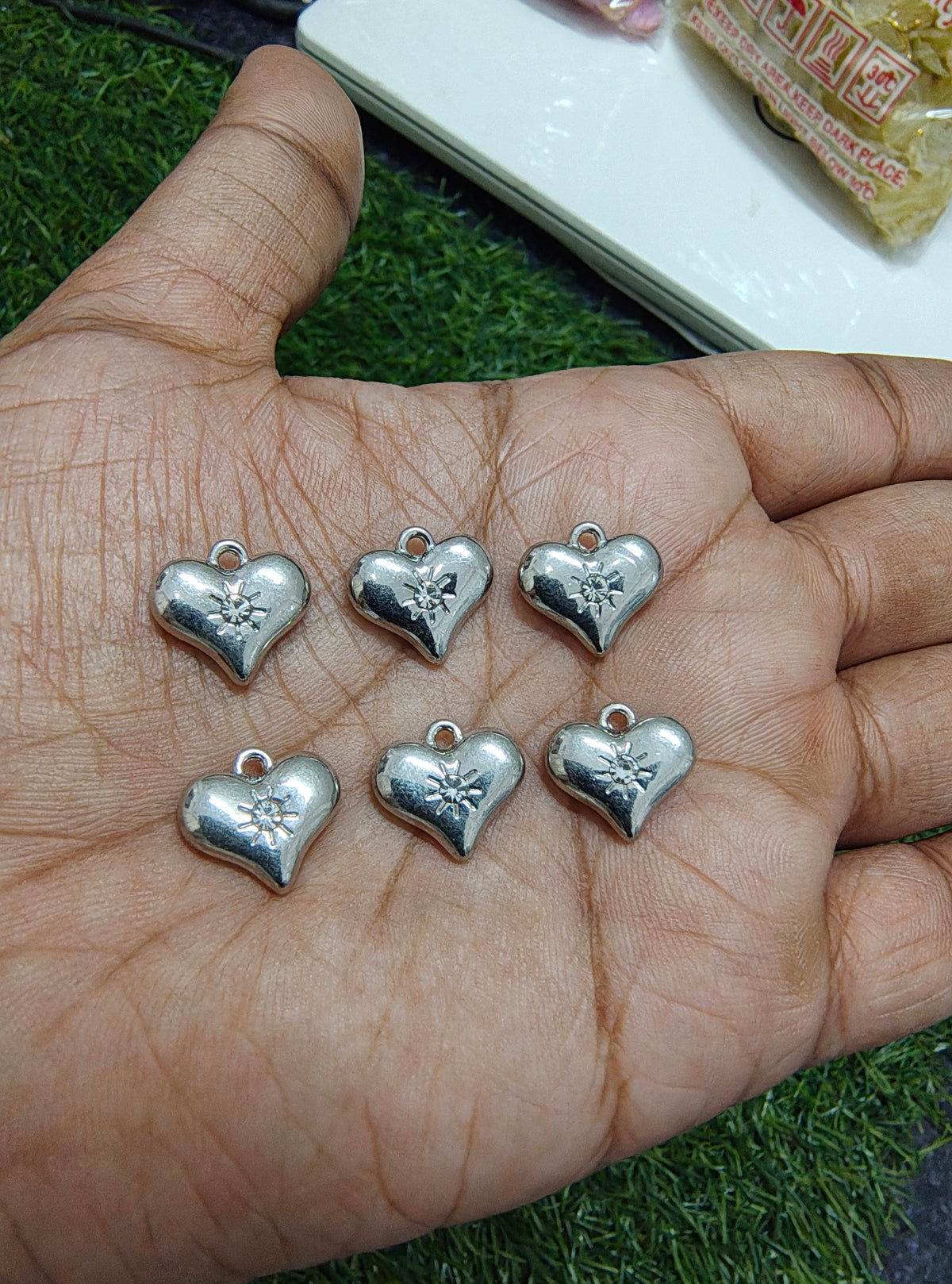 Premium quality heart charm with stone ( PC2009 )