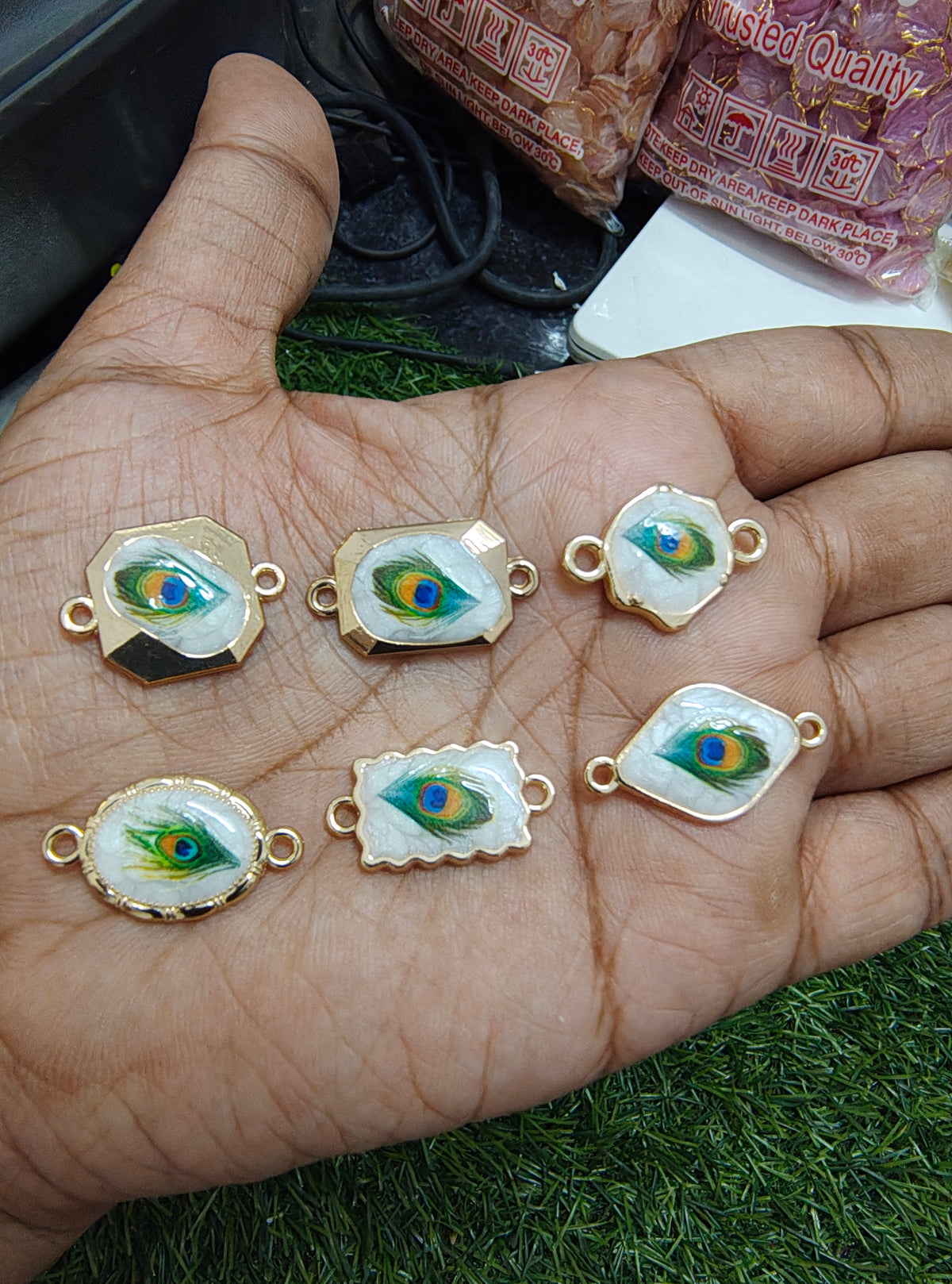 Morepankh rakhi charm (6-11) ( RC3032 )