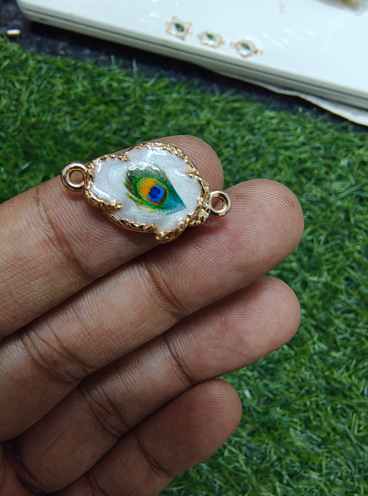 Morepankh rakhi charm (16-19) ( RC3034 )