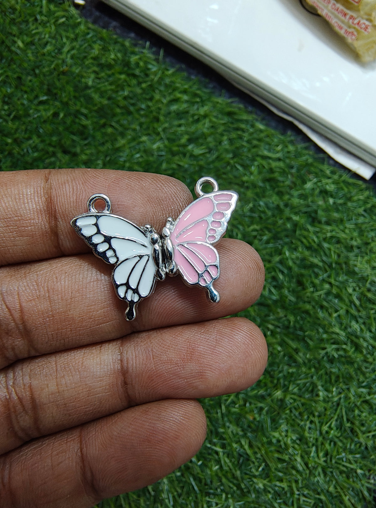 Butterfly Magnet charm silver base ( 3DC1006 )