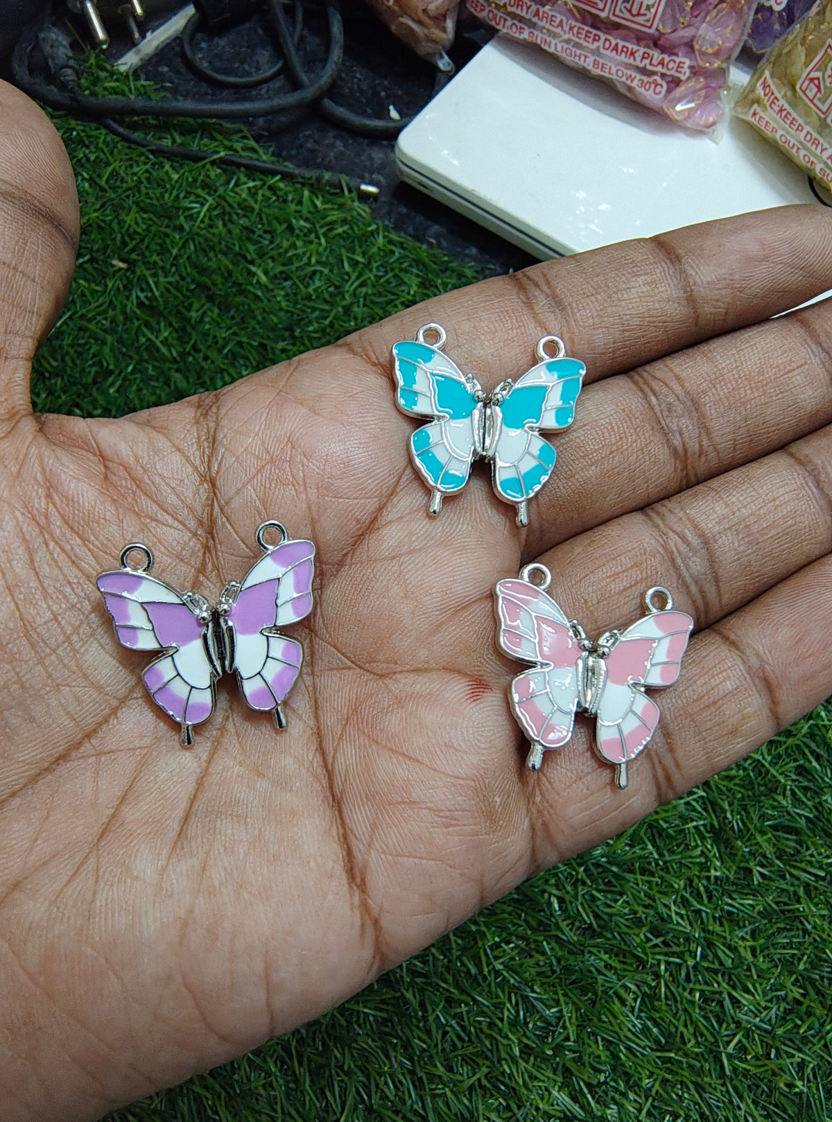 Butterfly Magnet charm type 2 ( 3DC1007 )