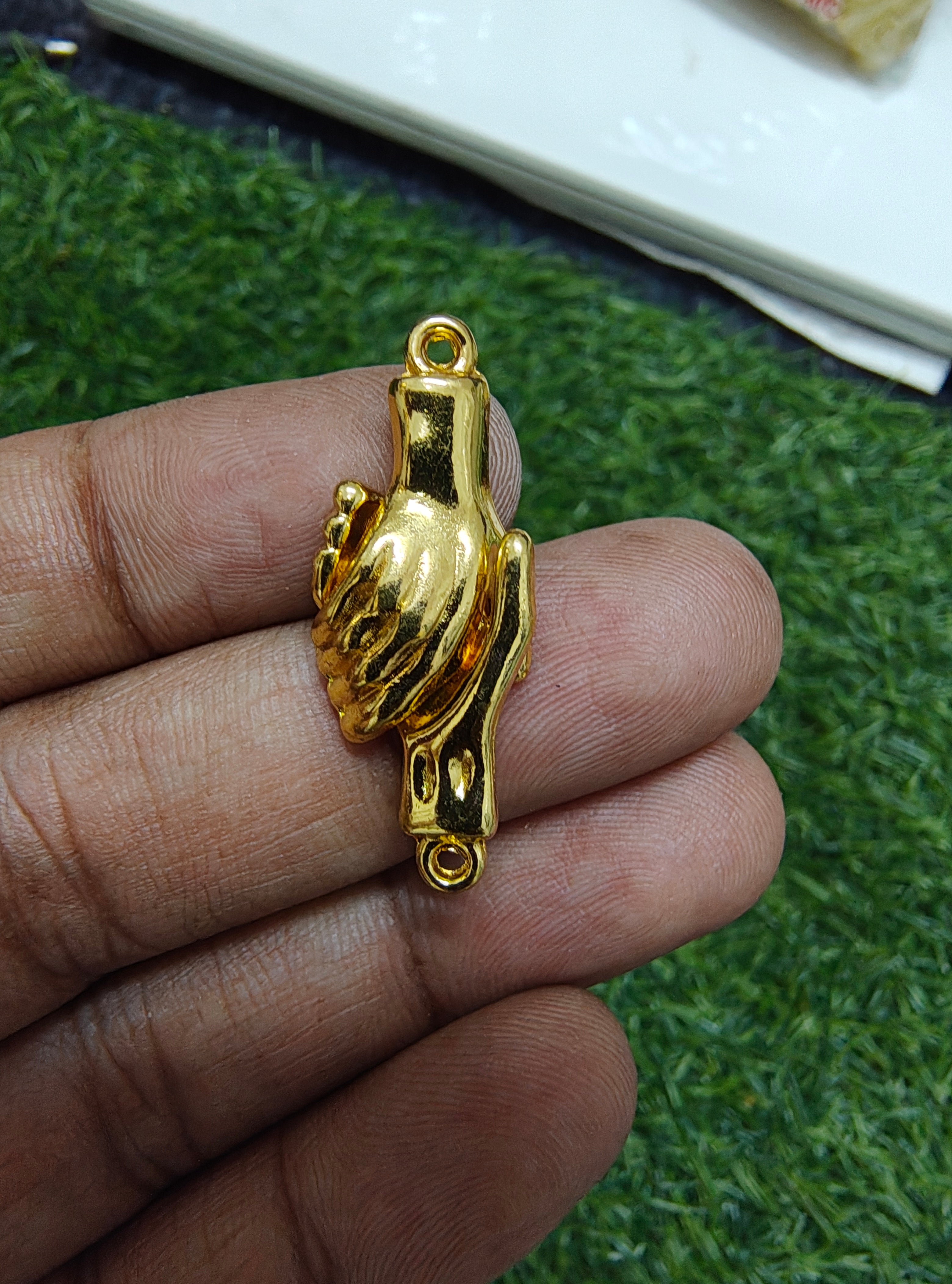 Hand magnet charm ( 3DC1008 )