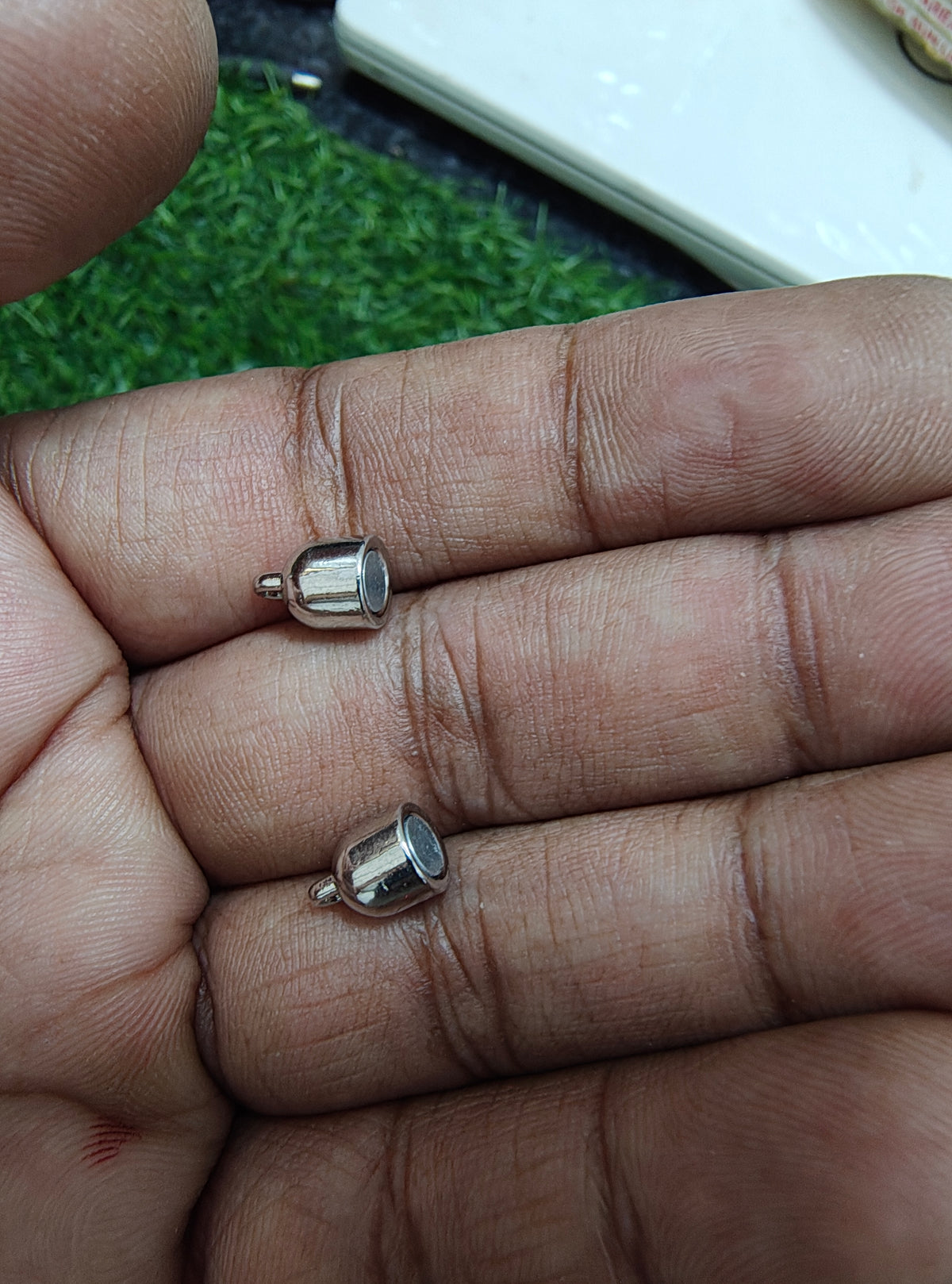 Long magnet charm ( 3DC1009 )