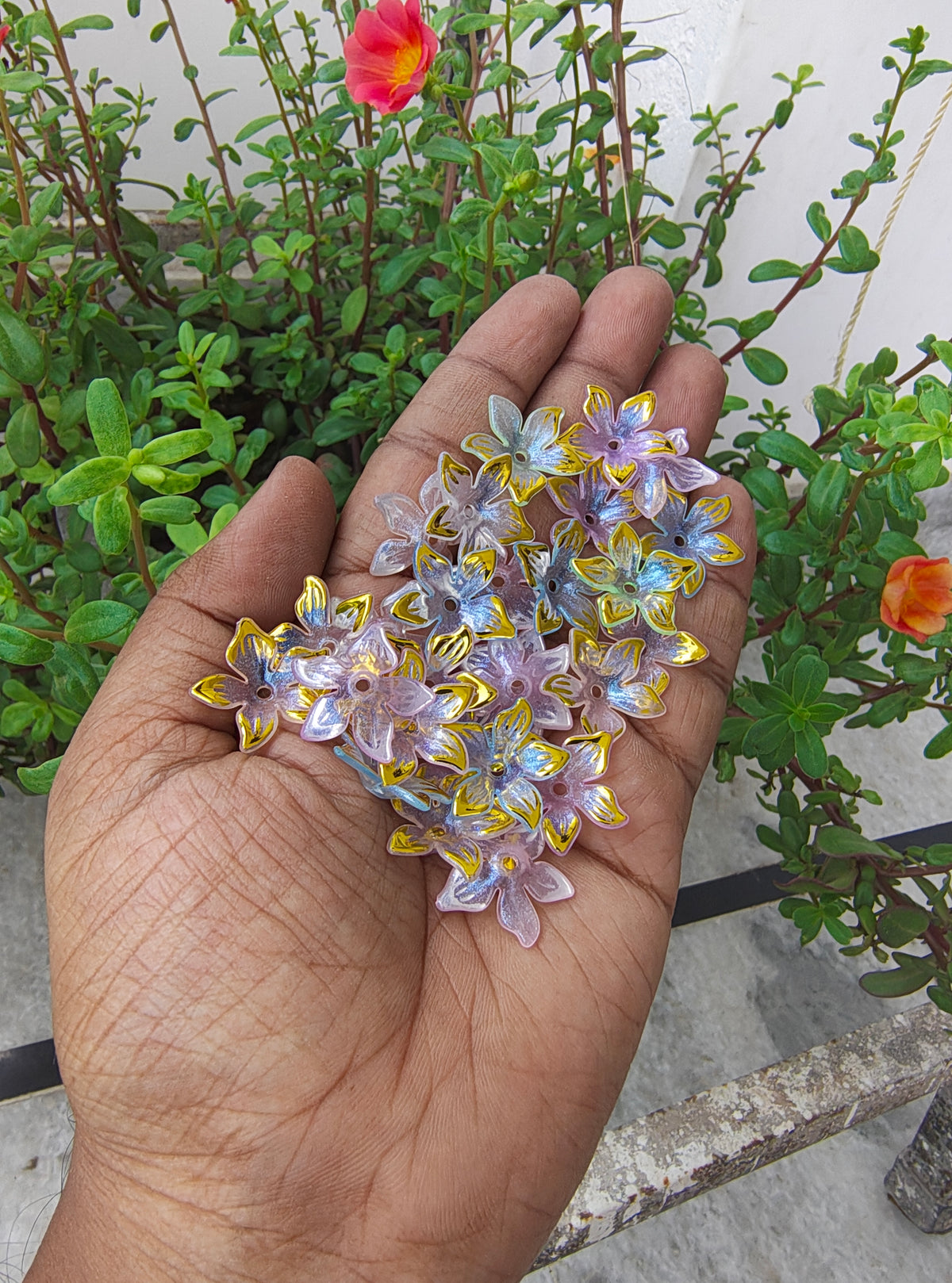 Mix colour sharp edge acrylic flower beads (AB2073)