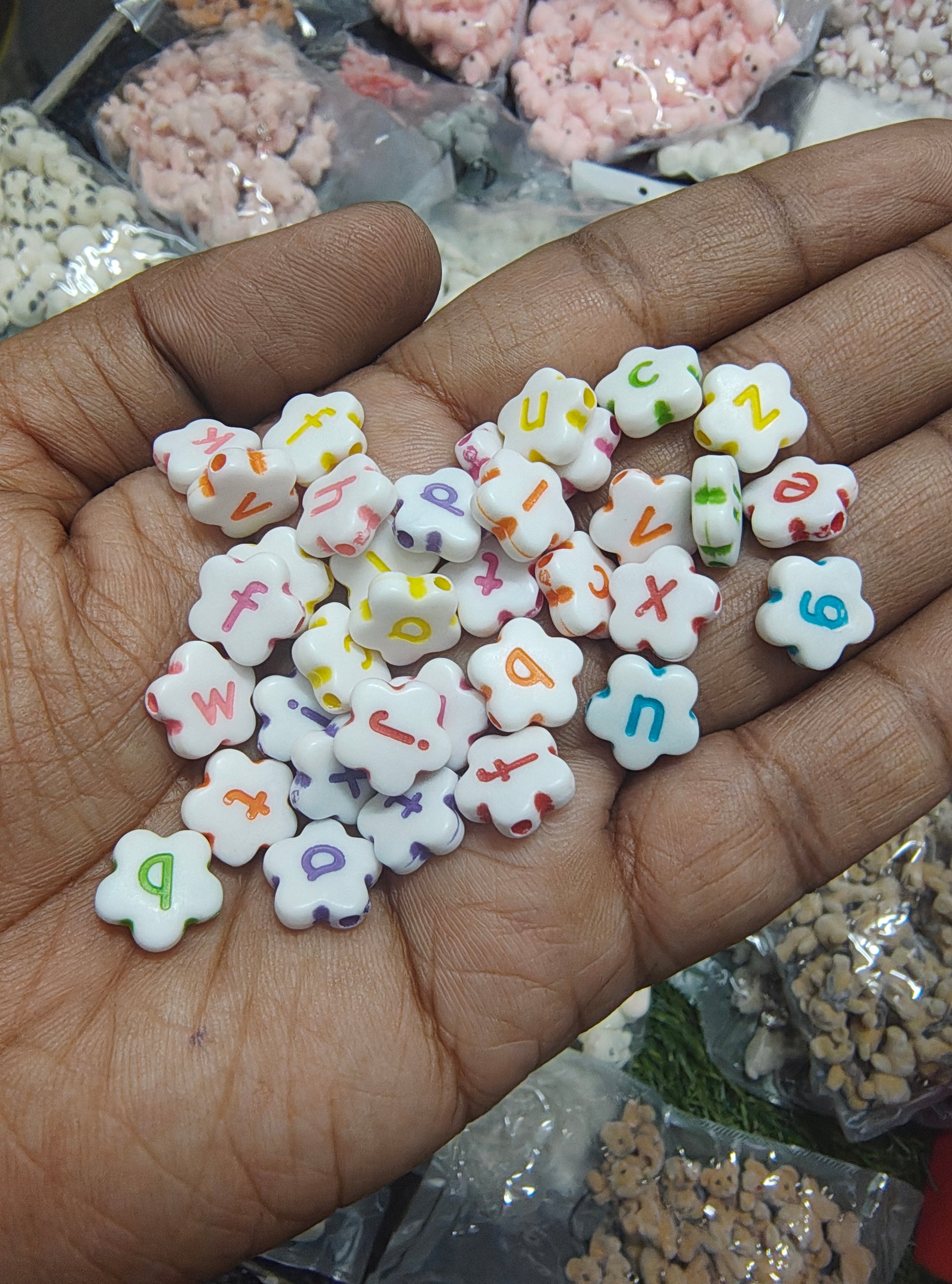 Flower shape alphabet beads