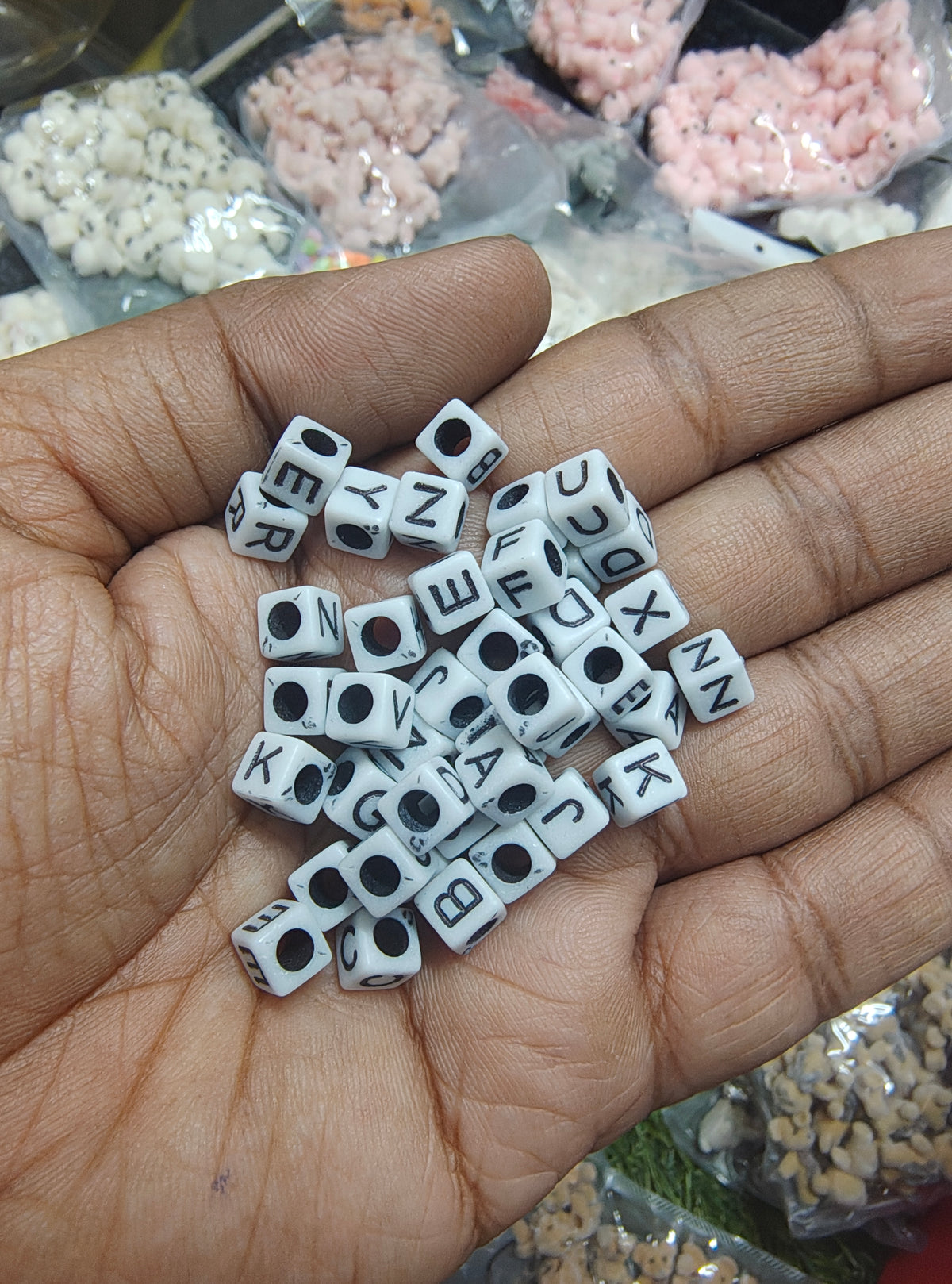 Square b/w alphabet beads (ALB4014)