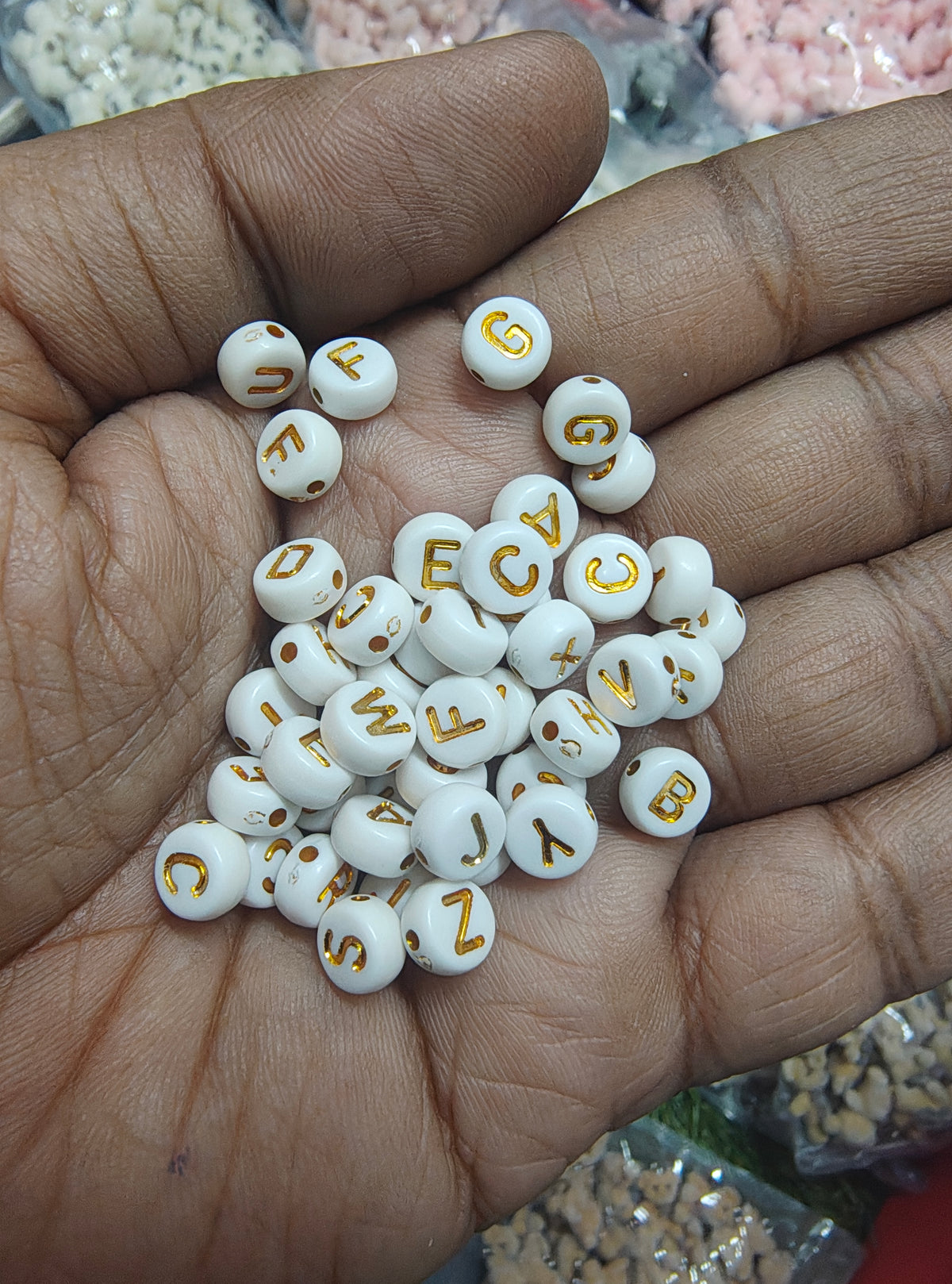 Round golden letter alphabet beads (ALB4016)