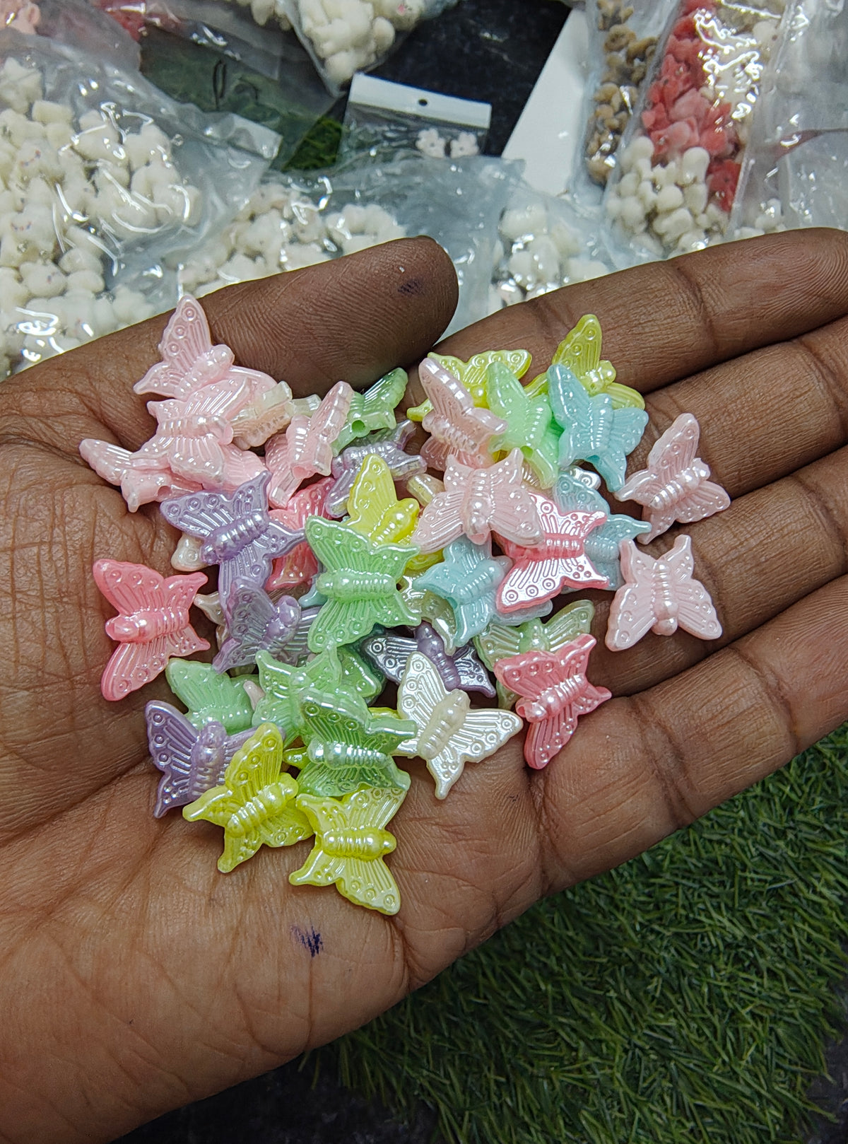 Shiny acrylic pastel butterfly beads ( PB8028 )
