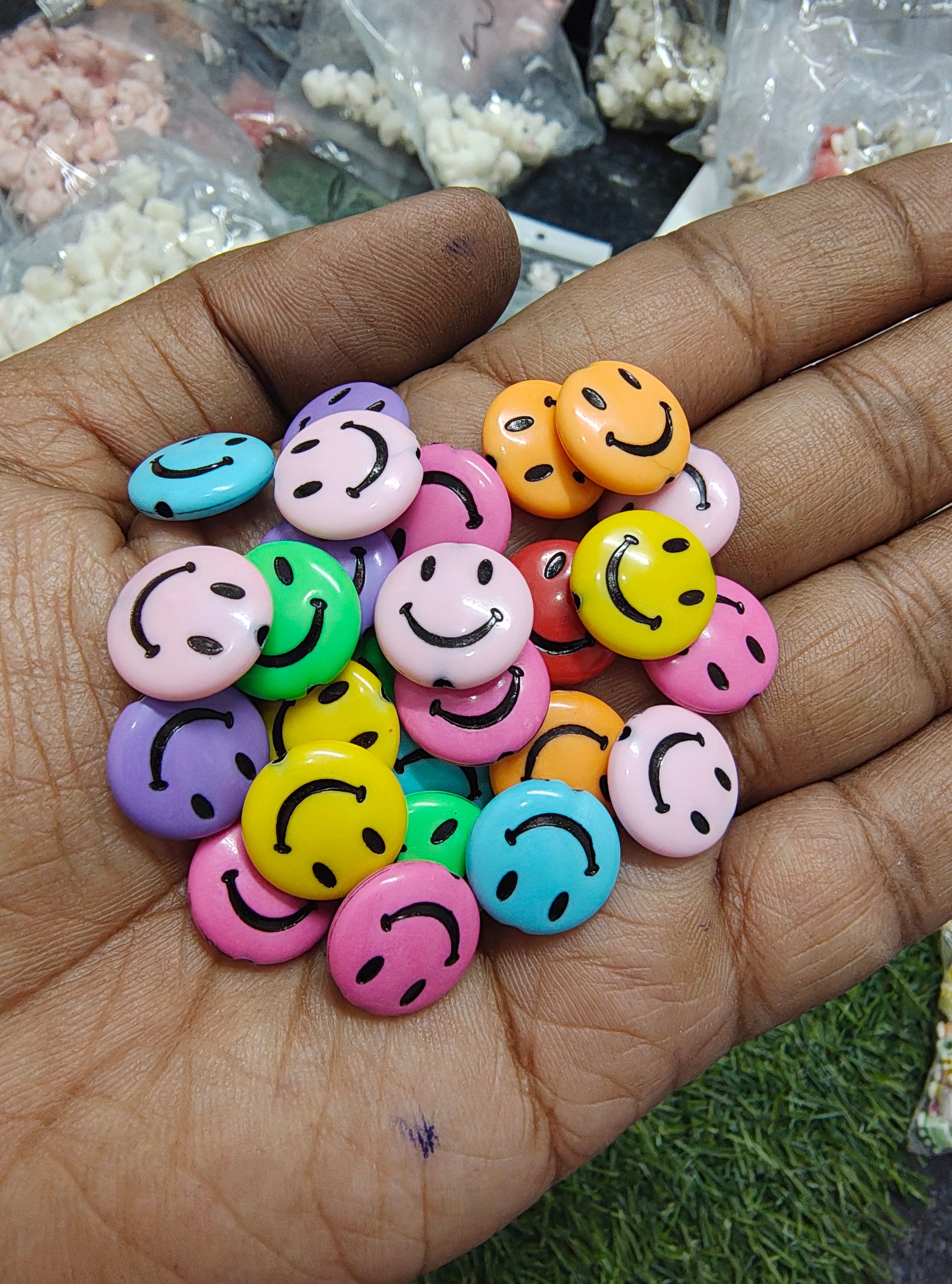Big multicolour acrylic smiley beads