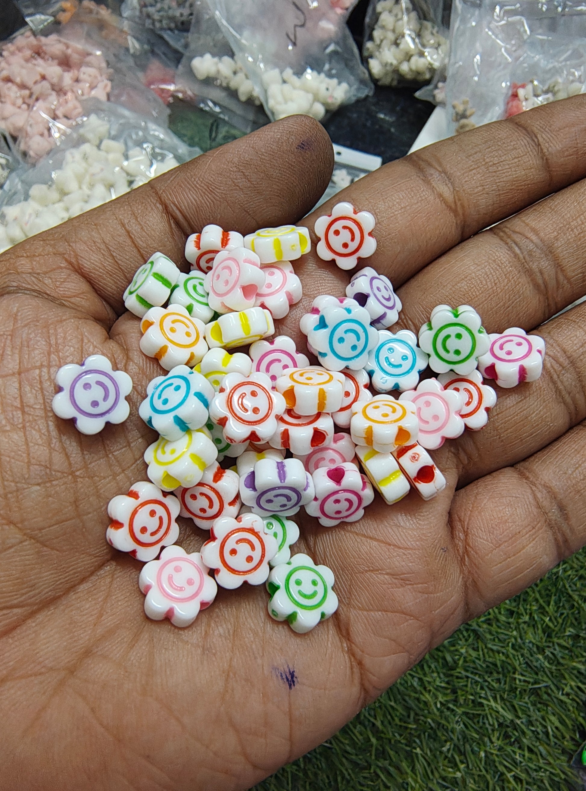 Acrylic smiley flower beads