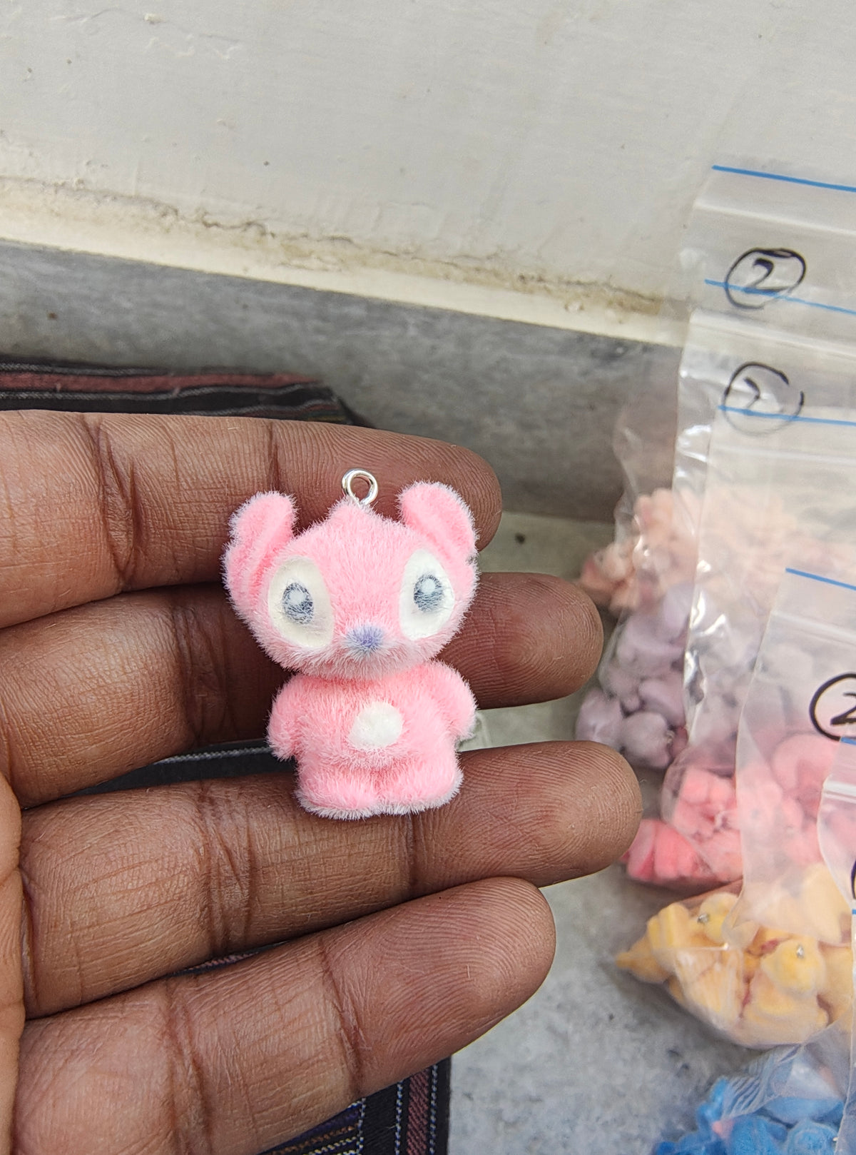 Pink snitch fur charm ( 3DC1013 )