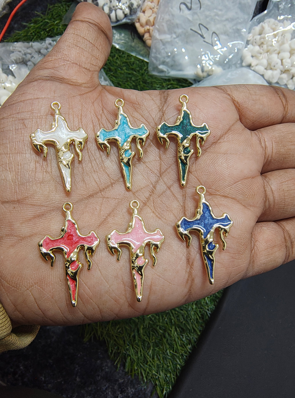 Antiturnish design cross charm