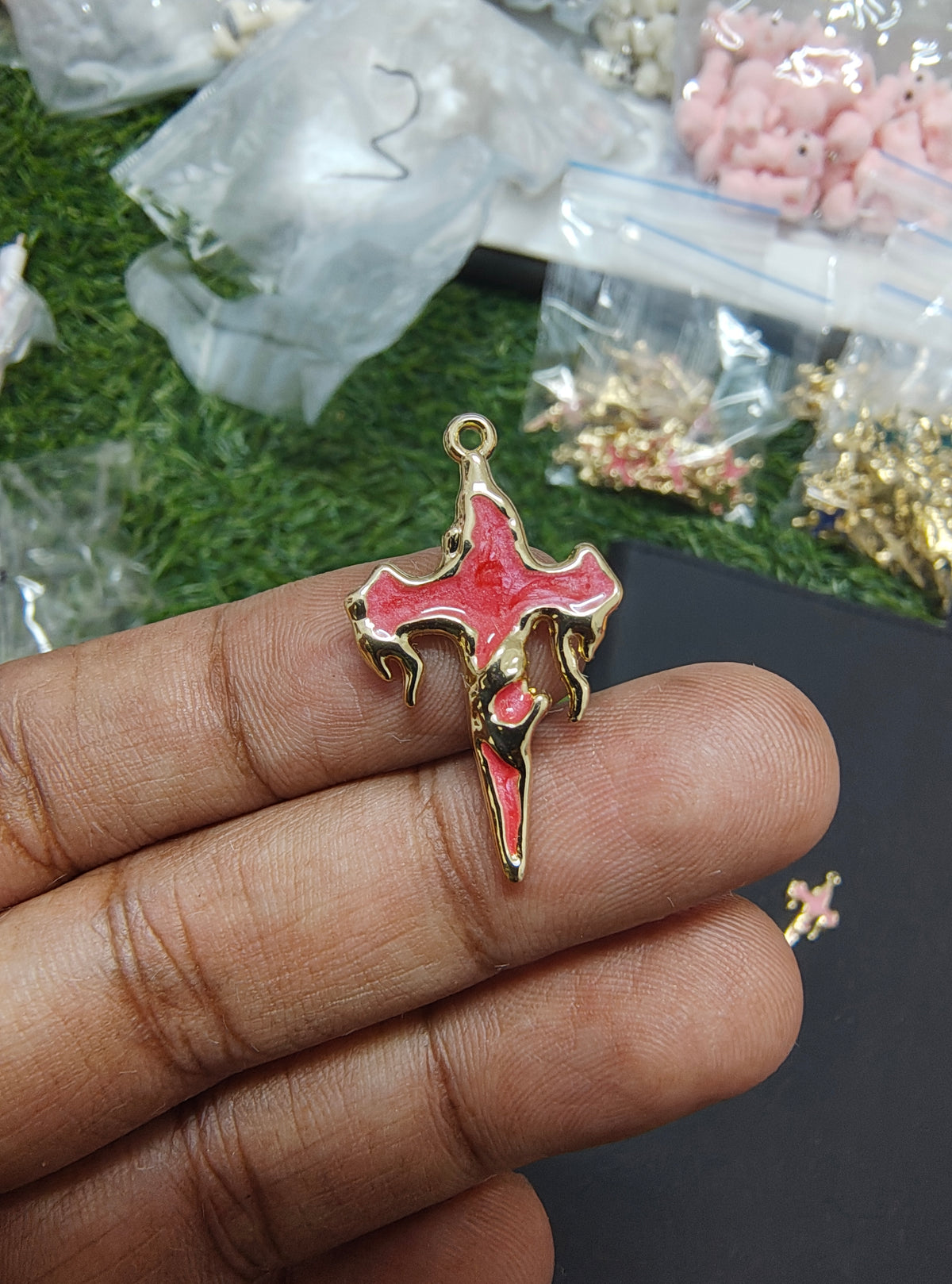 Antiturnish design cross charm ( EC1083 )