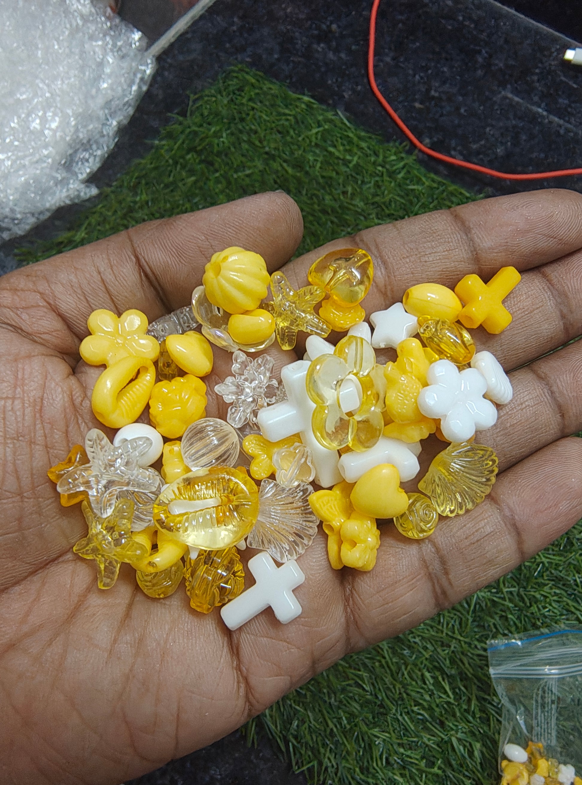 Mix design acrylic colour beads (AB2091)