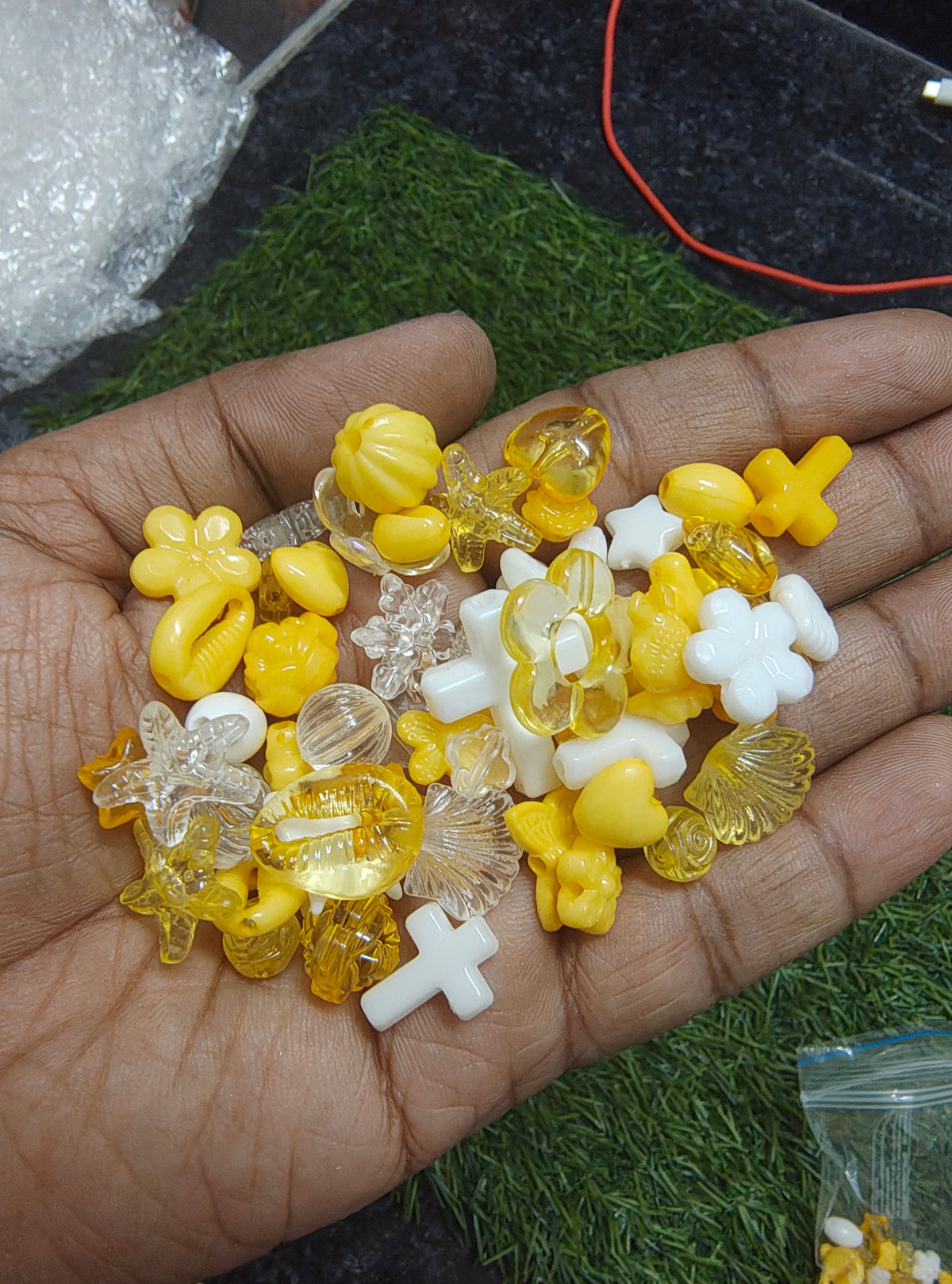 Mix design acrylic colour beads (AB2091)