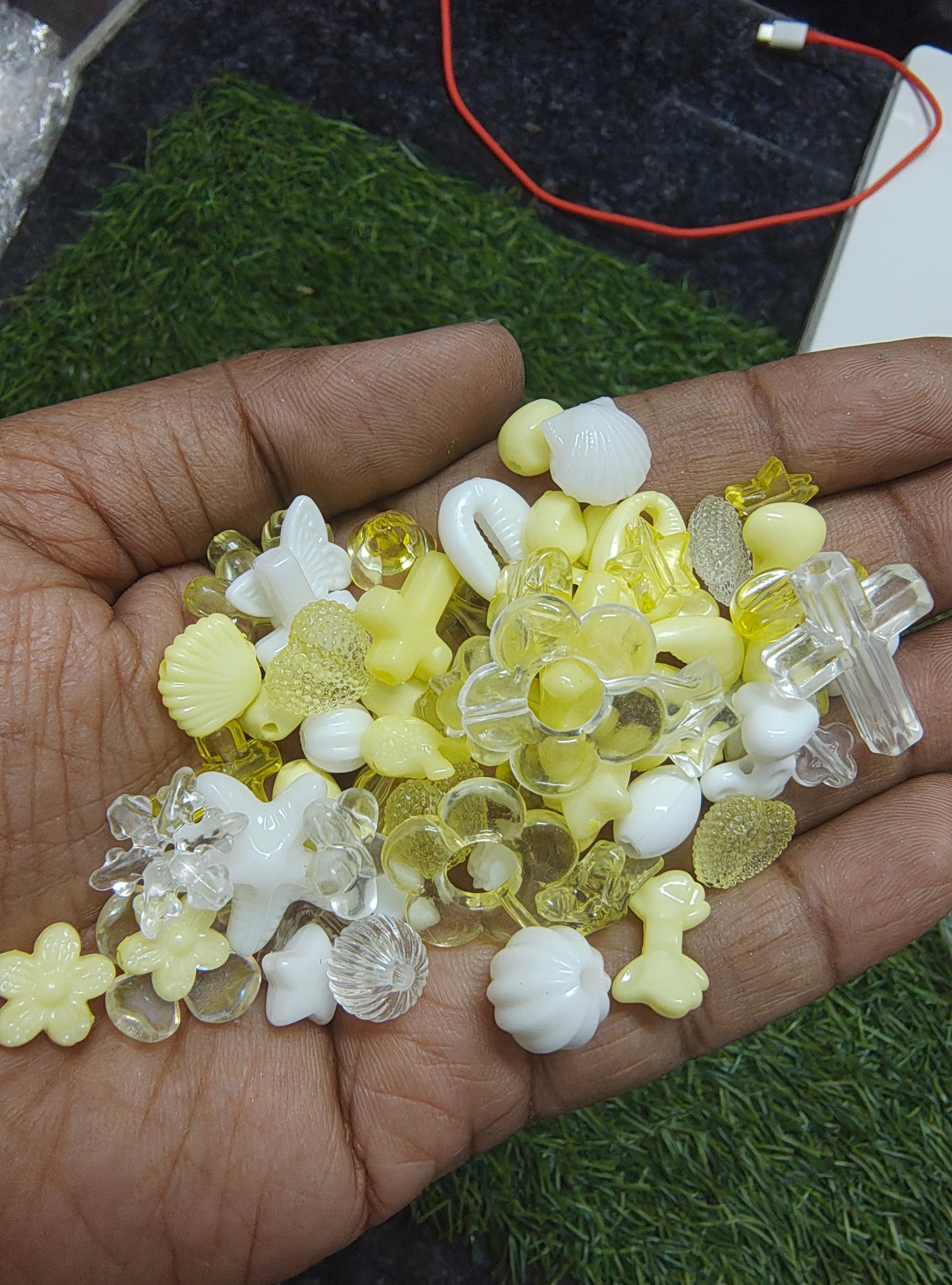 Mix design acrylic colour beads (AB2091)