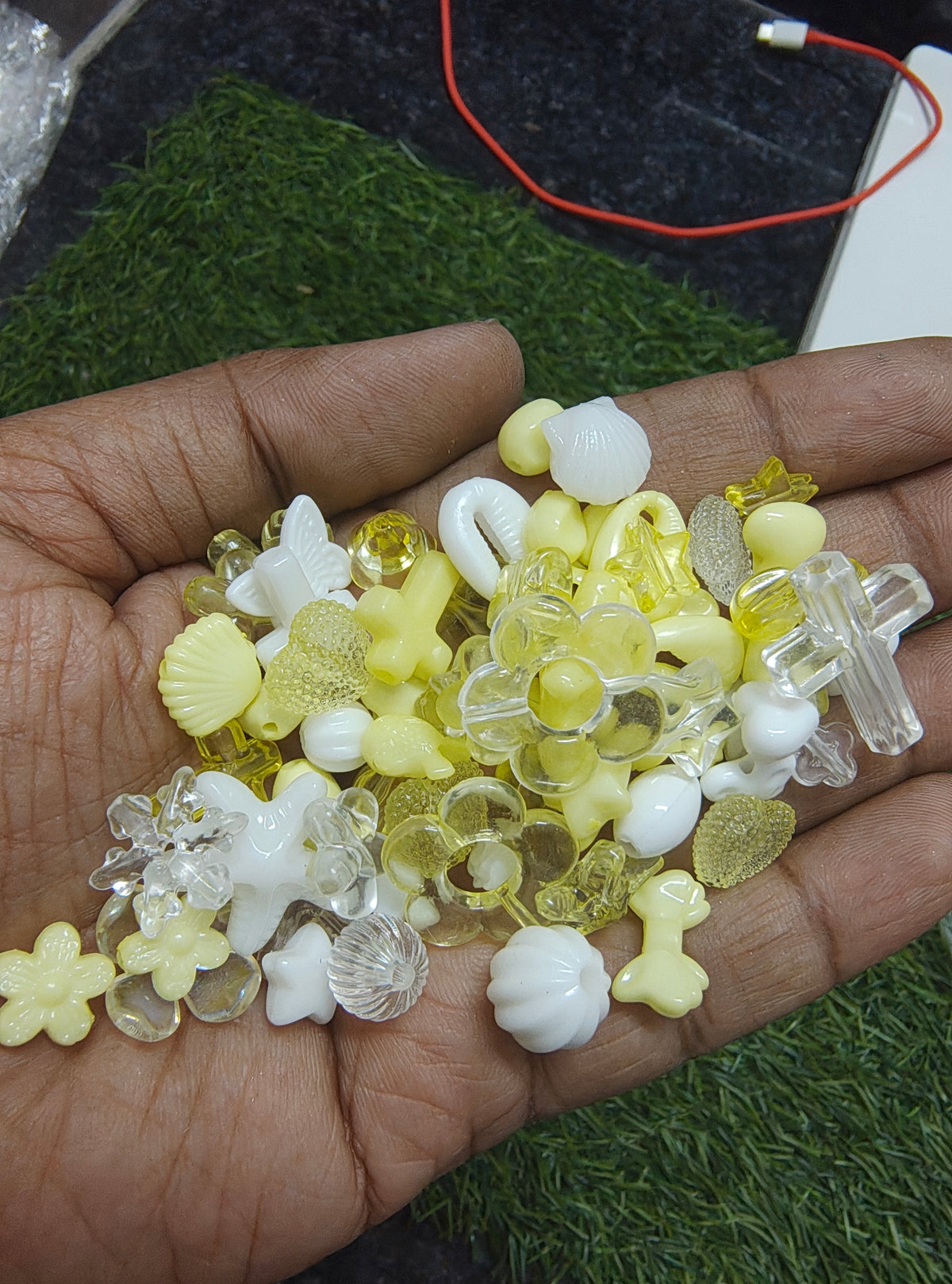 Mix design acrylic colour beads (AB2091)
