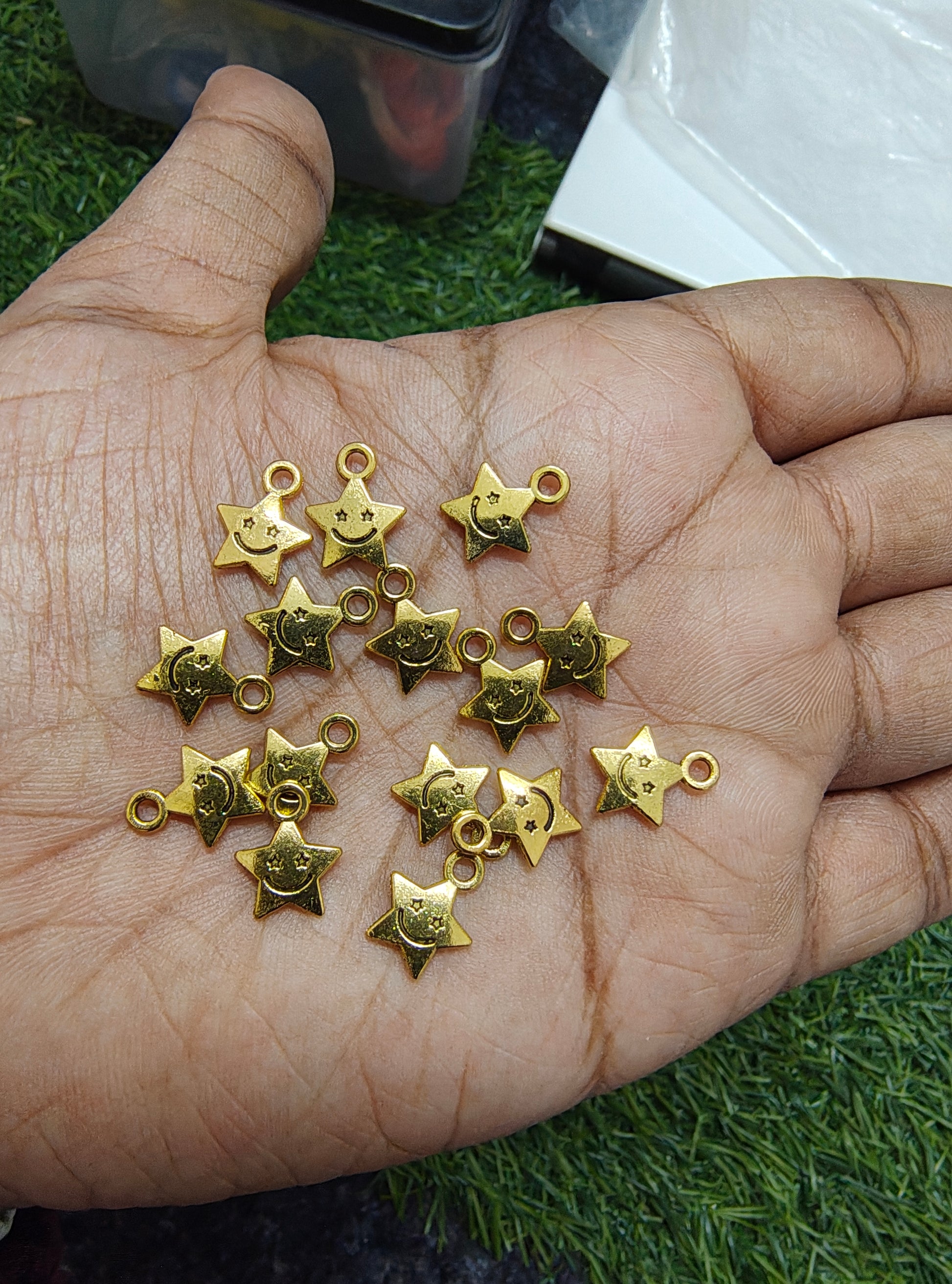 Small golden metal charm 9 design