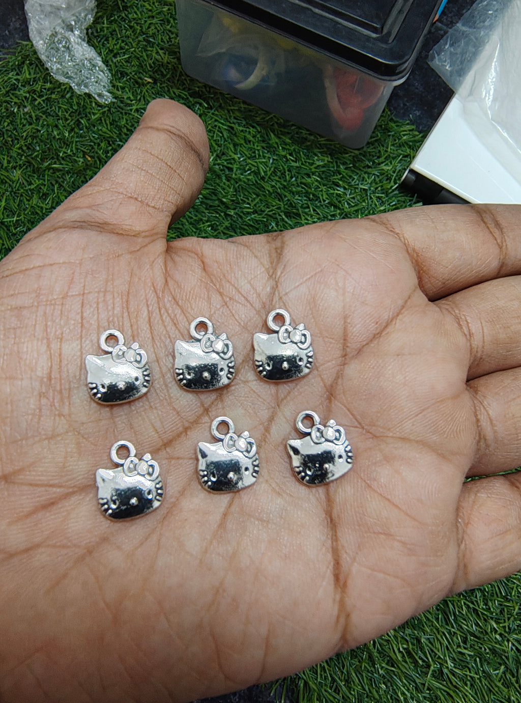 Small silver metal charms 7 design