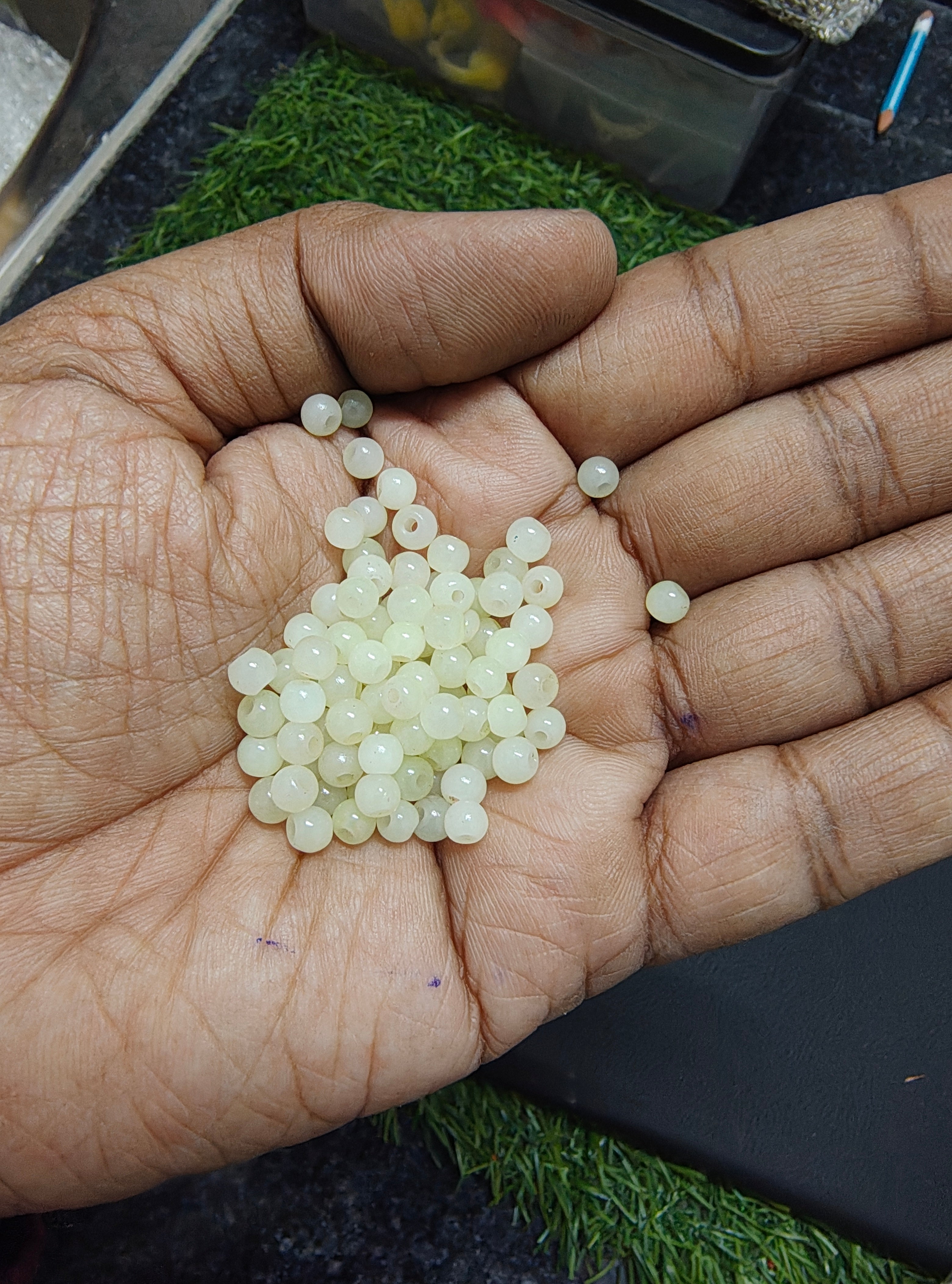 4mm glass jelly beads ( GB4008 )