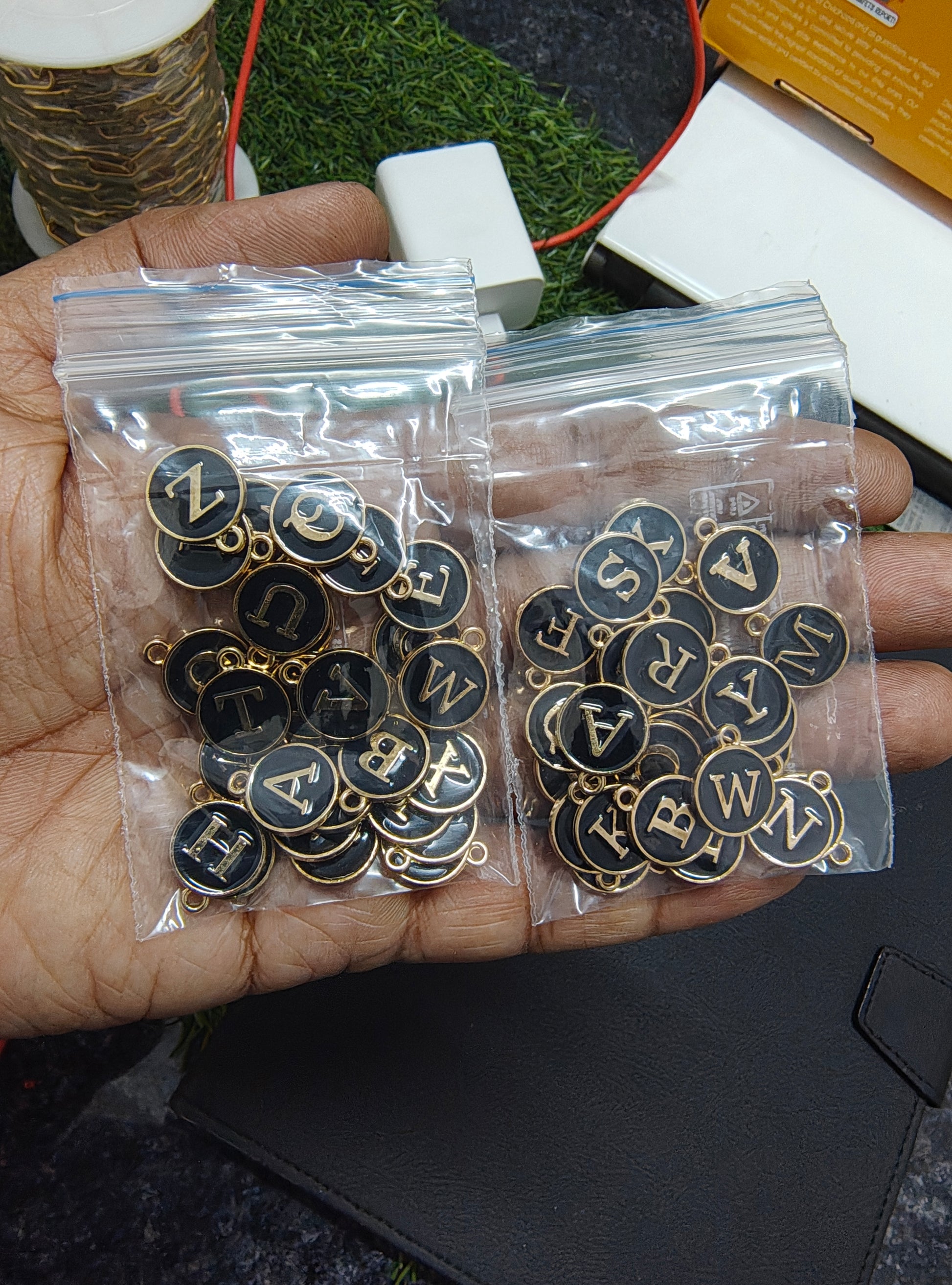 Round black alphabet charm ( atoz set) ( EC1096 )