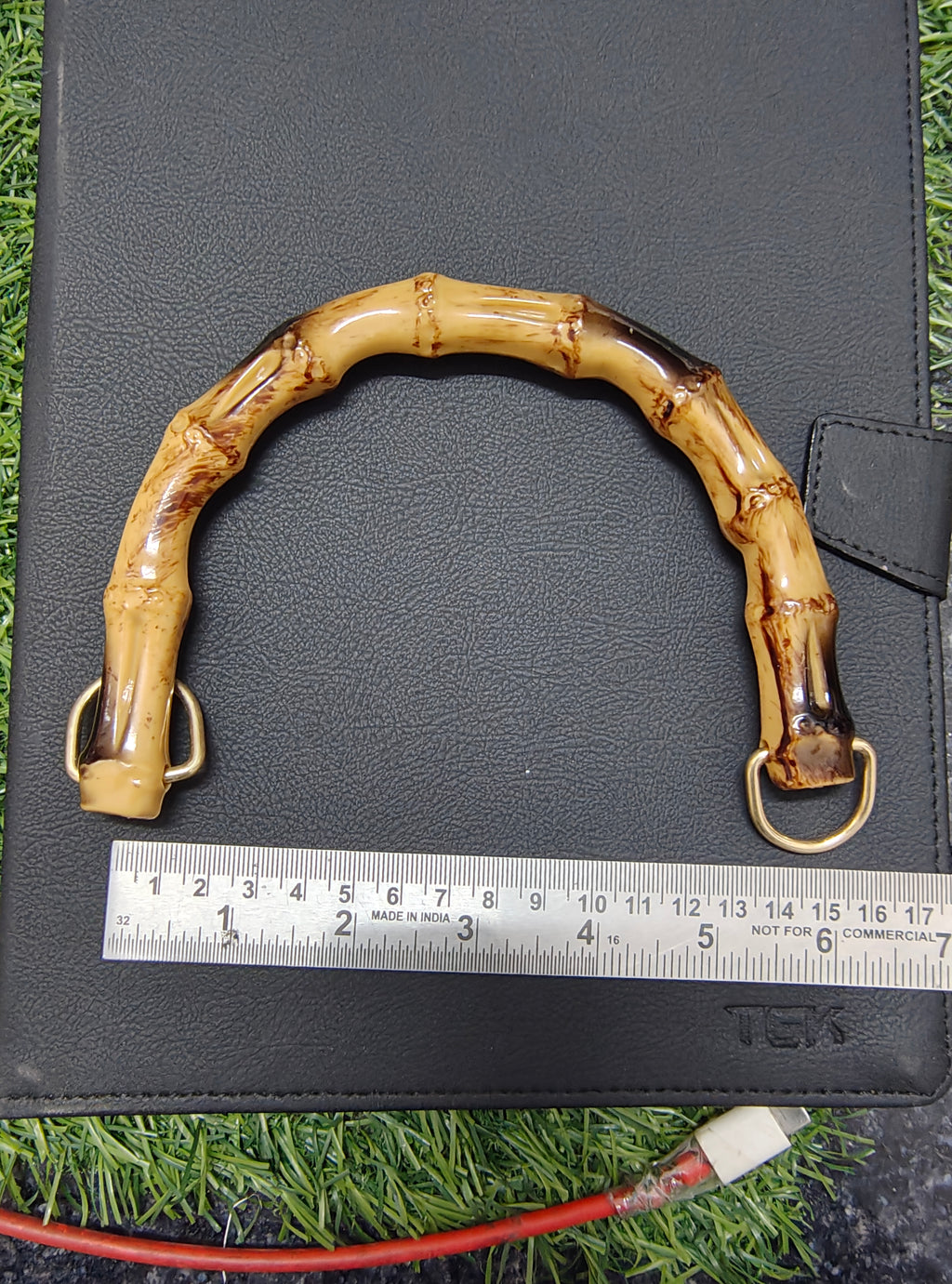 Wooden shade acrylic purse handle (BA1017)