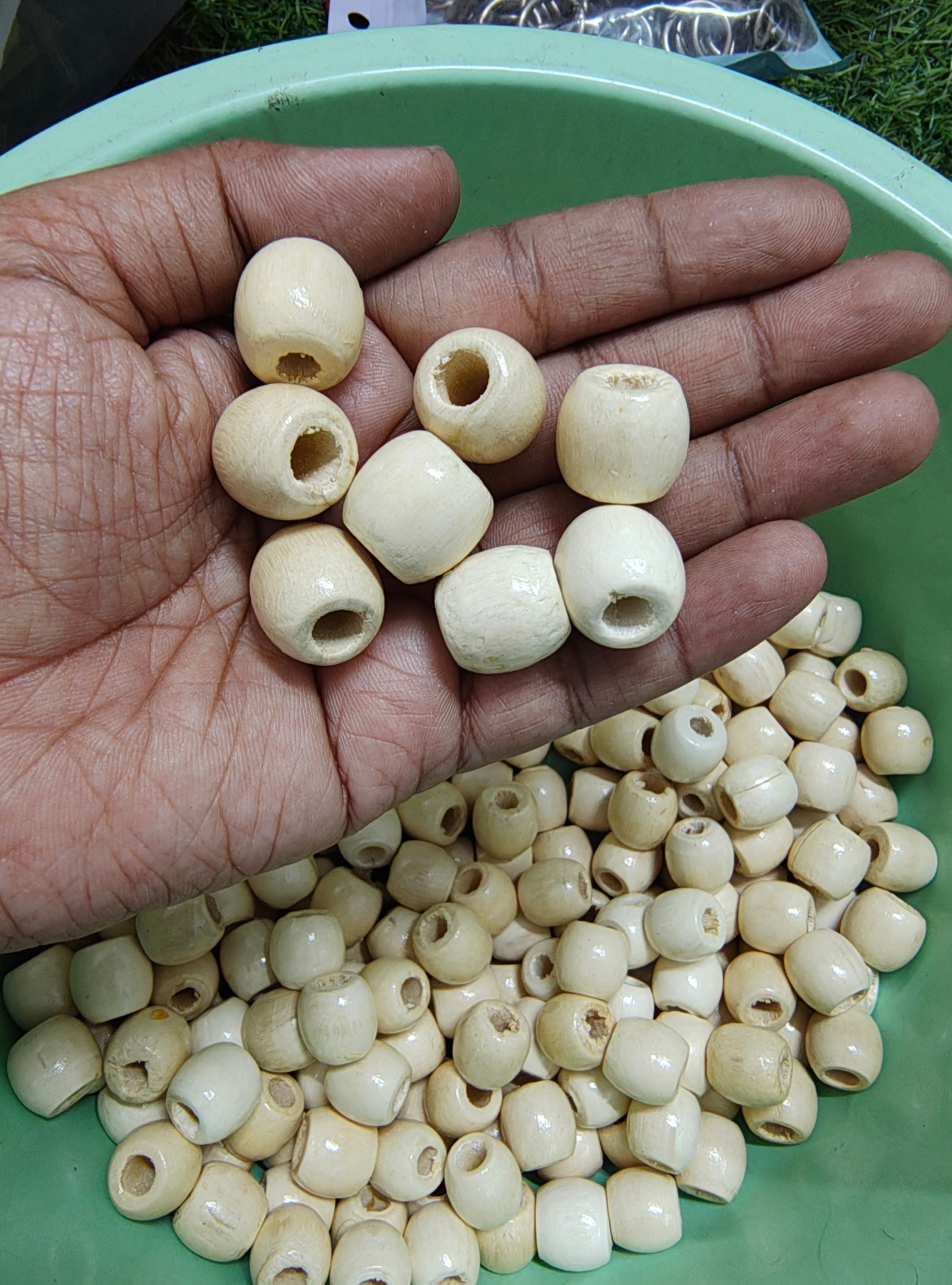 16mm wooden beads ( WB1004 )