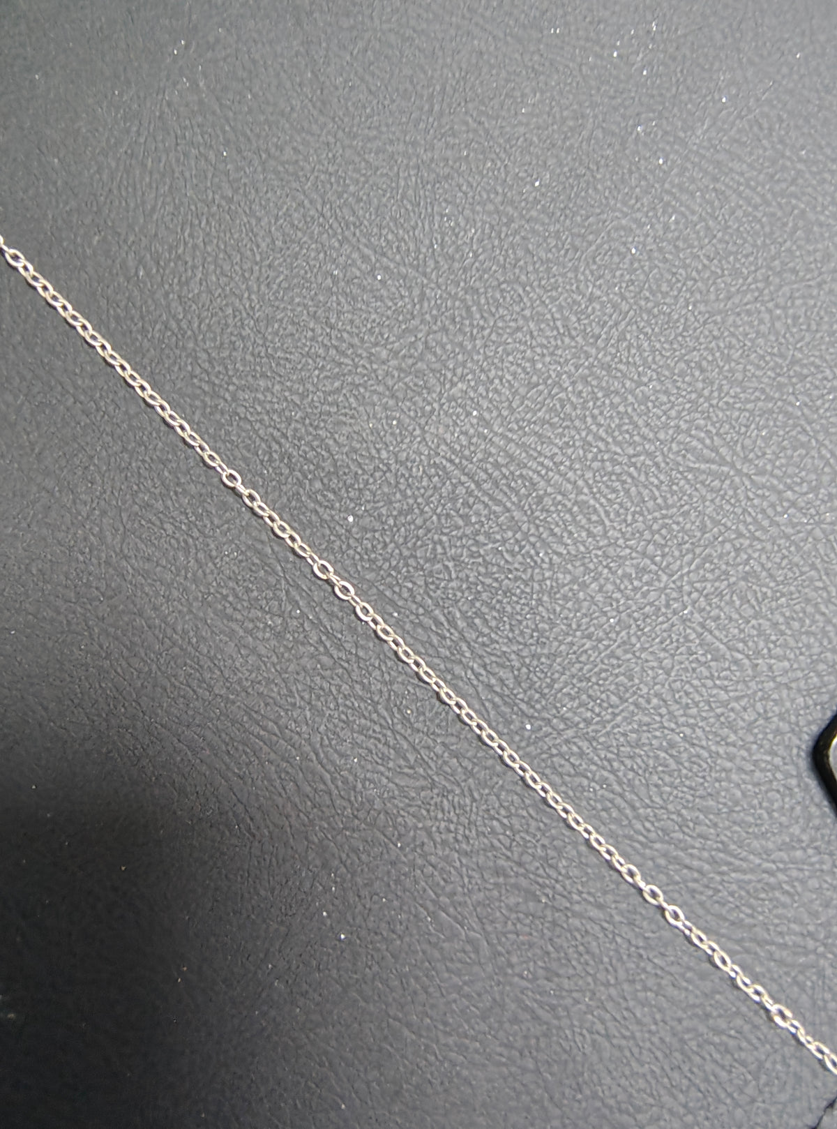 Thin chain (ch-538,539)
