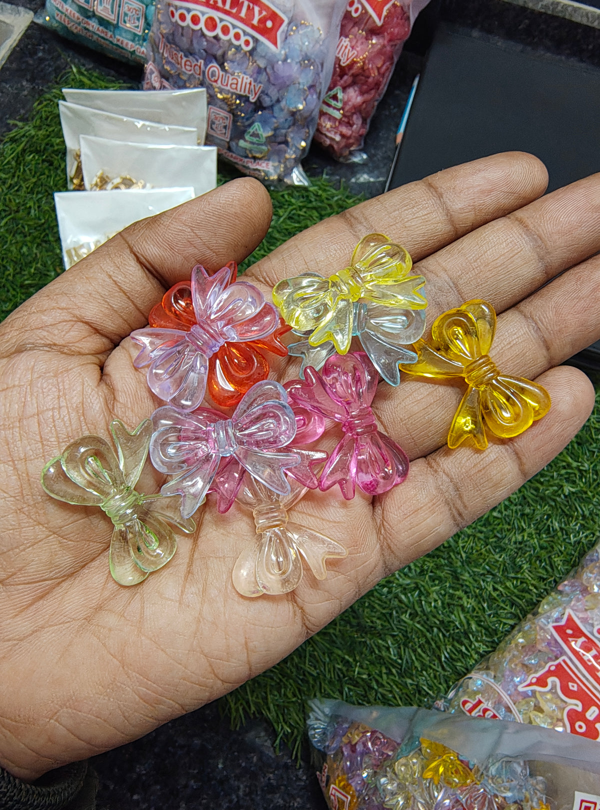 30 mm transparent mix colour bow beads (AB2060)