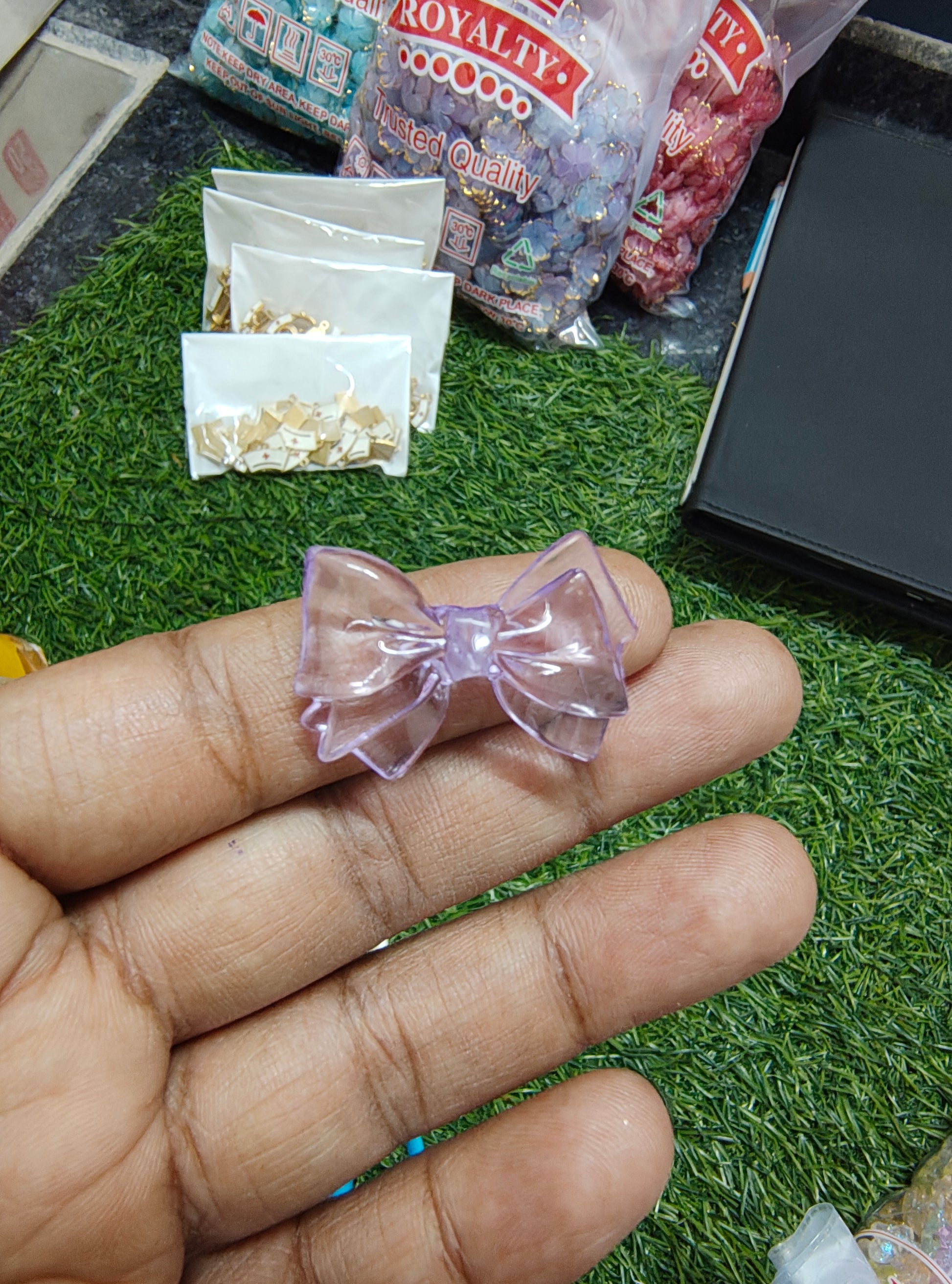 Acrylic transparent mix colour bow 30 mm (AB2059)