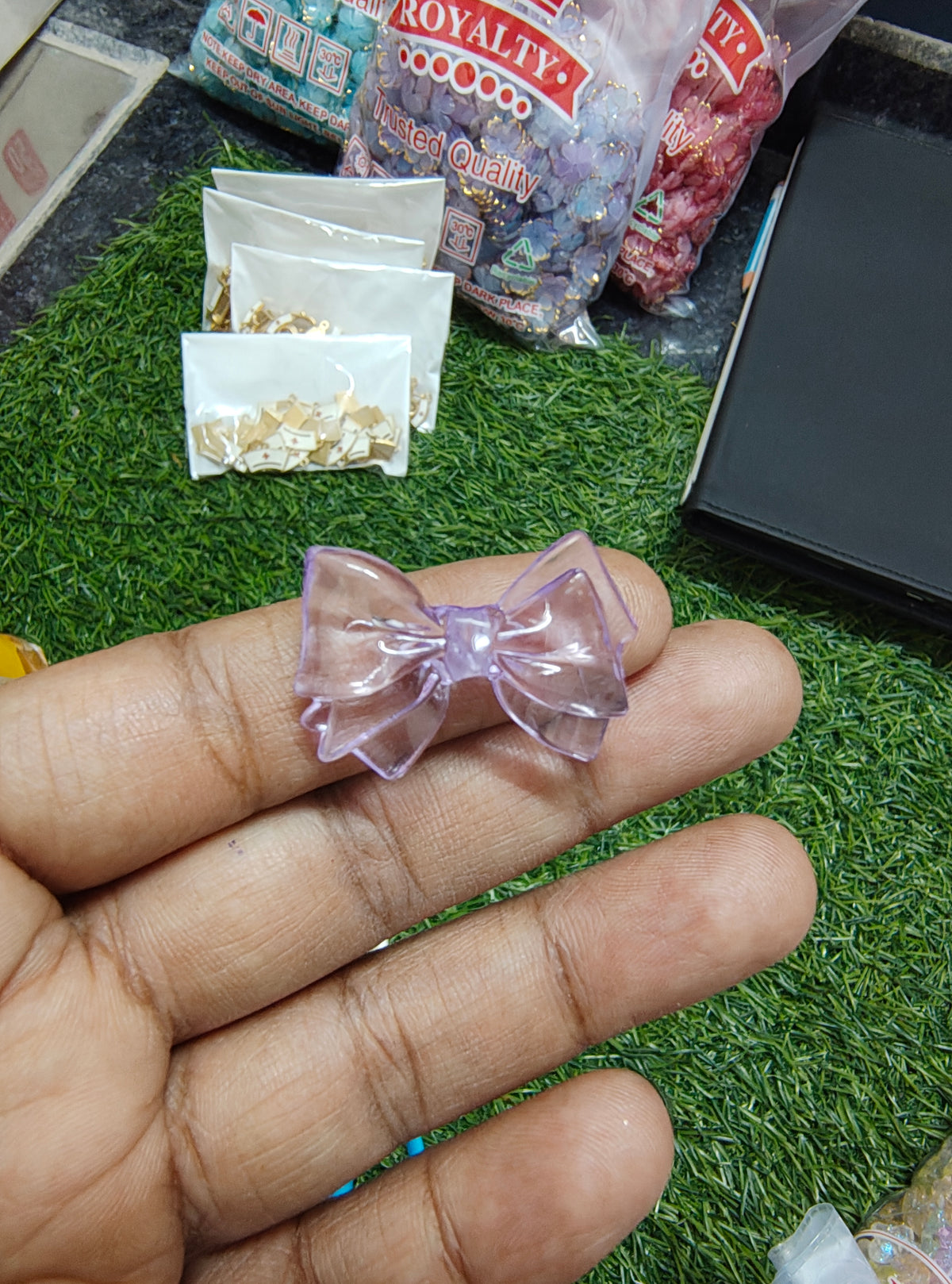 Acrylic transparent mix colour bow 30 mm (AB2059)
