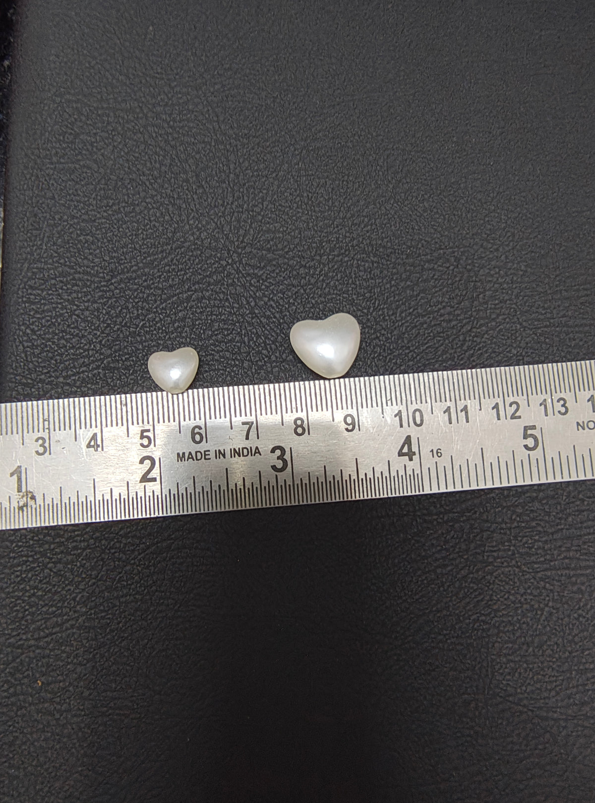 Acrylic pearl heart beads ( APB3004 )