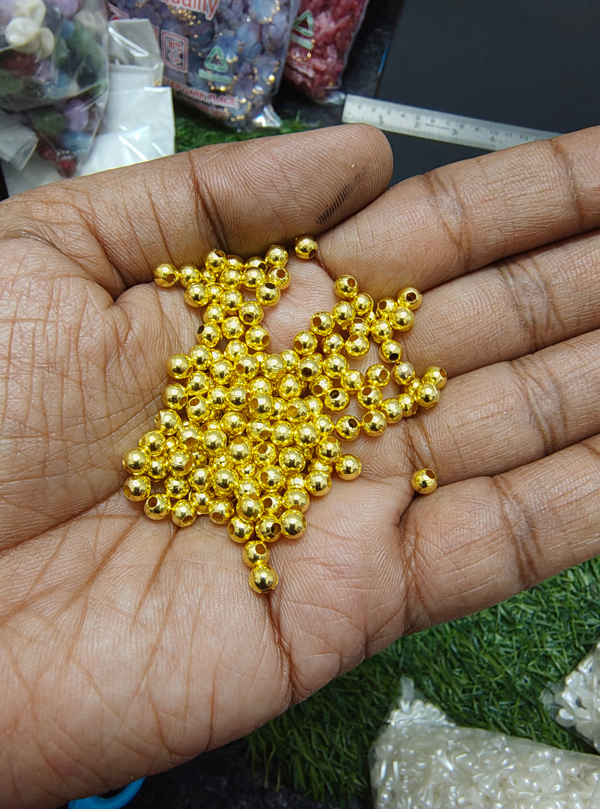 Golden acrylic cc beads (AB2034)