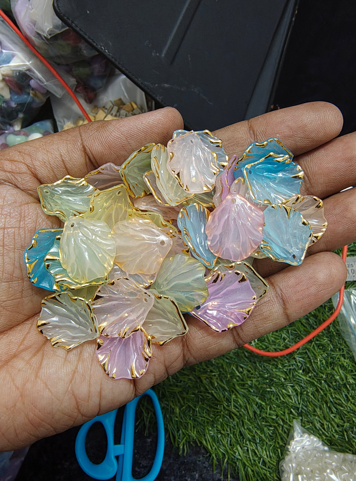 Mix colour acrylic broadleaf (AB2064)