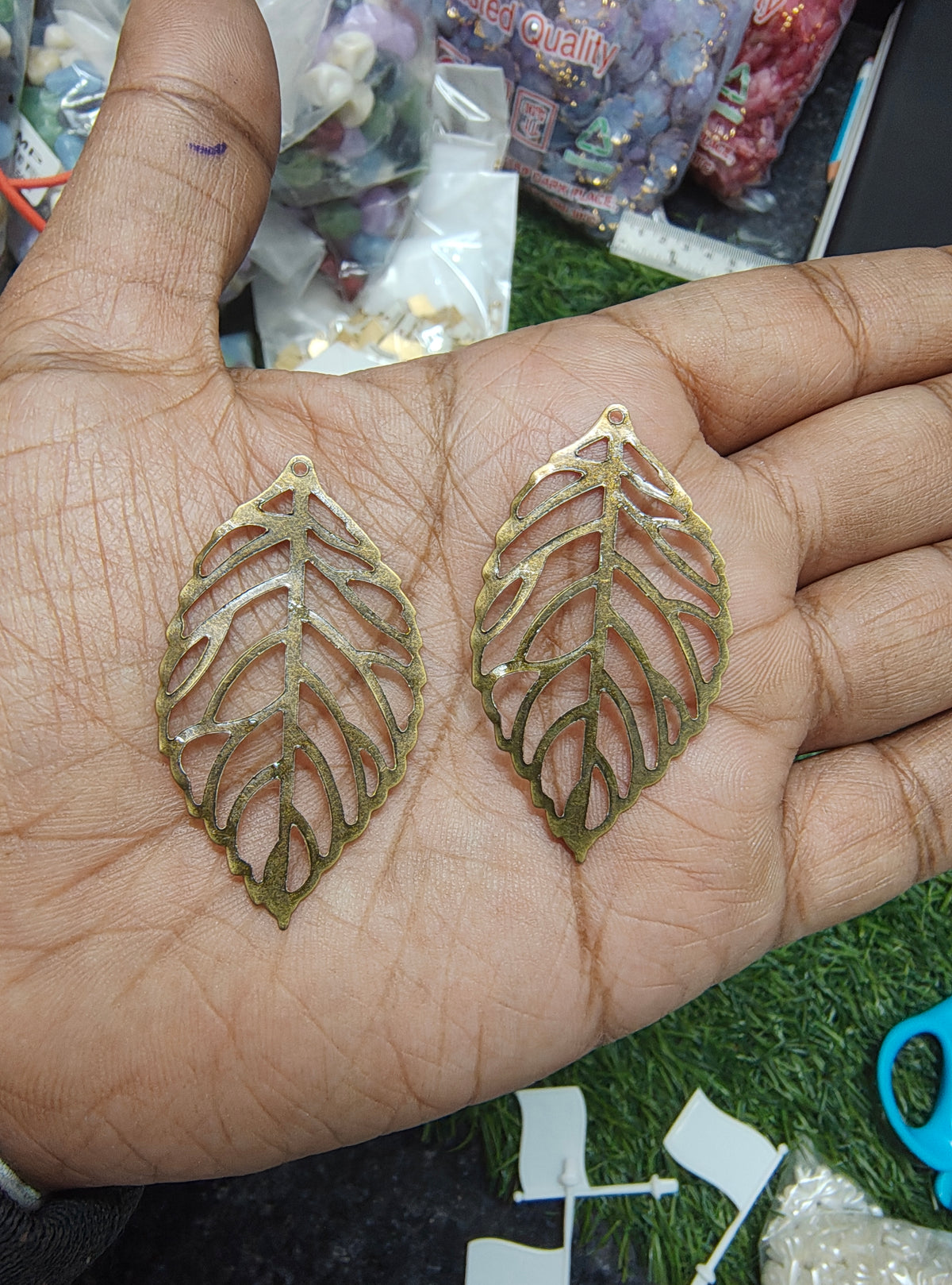 Antique metal leaf ( MTC7025 )